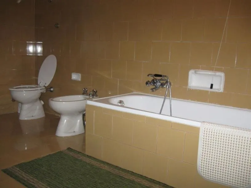 Decorative detail in Albergo Ristorante Guidi