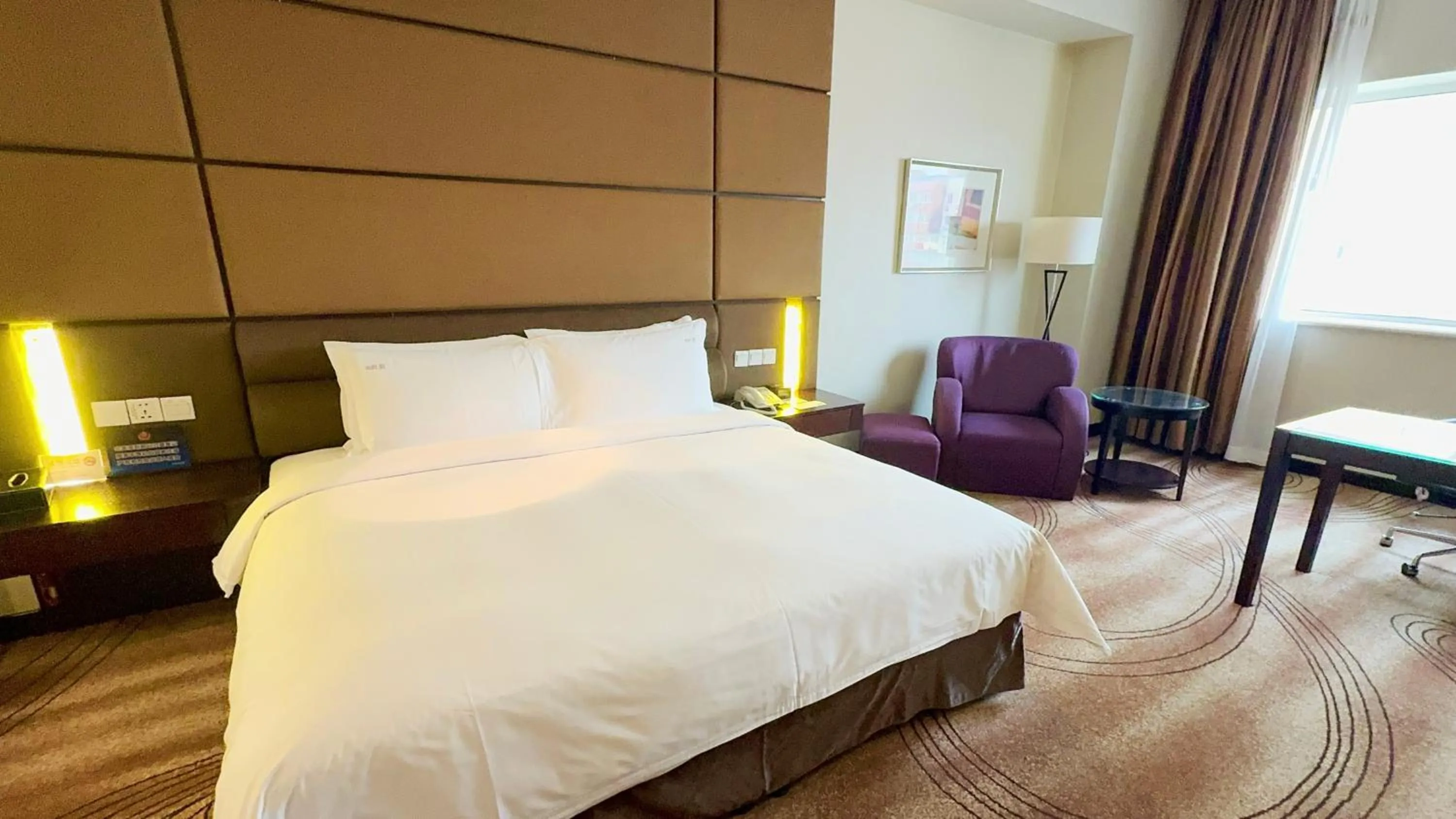 Bedroom, Bed in Holiday Inn Beijing Chang An West by IHG