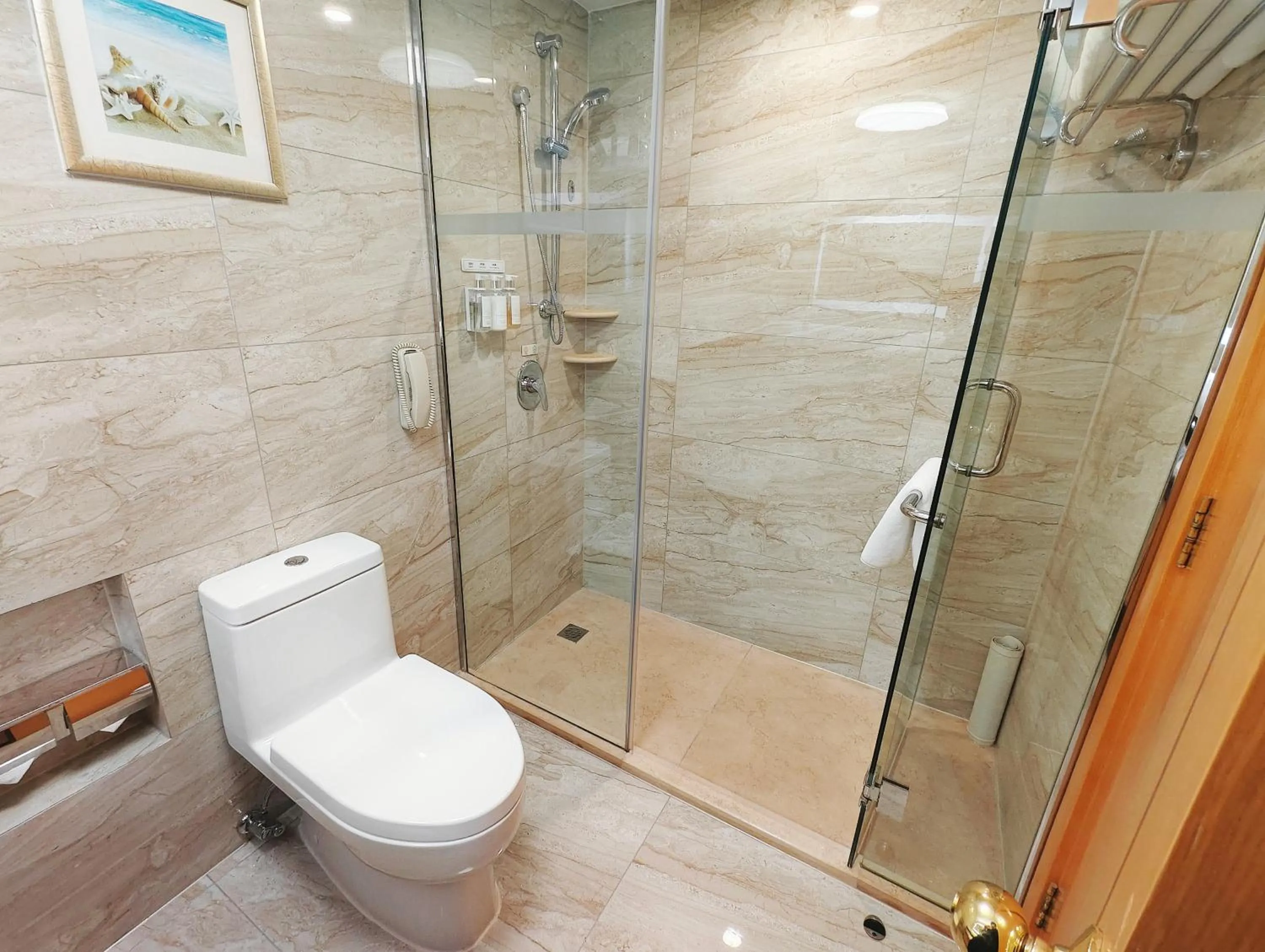 Property building in Holiday Inn Beijing Chang An West by IHG