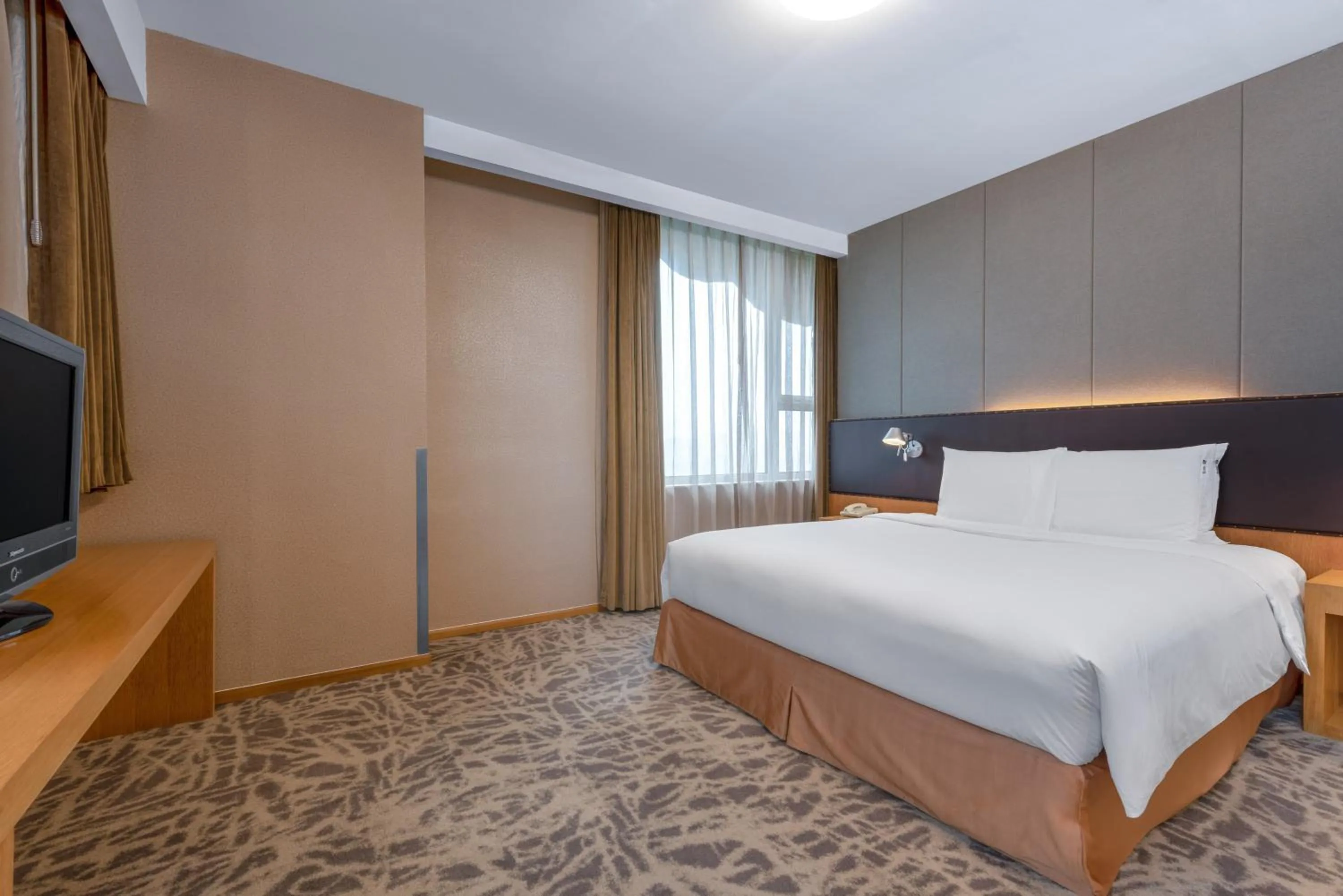 Bedroom, Bed in LeafIN Hotel Beijing Minzuyuan l Bird's Nest