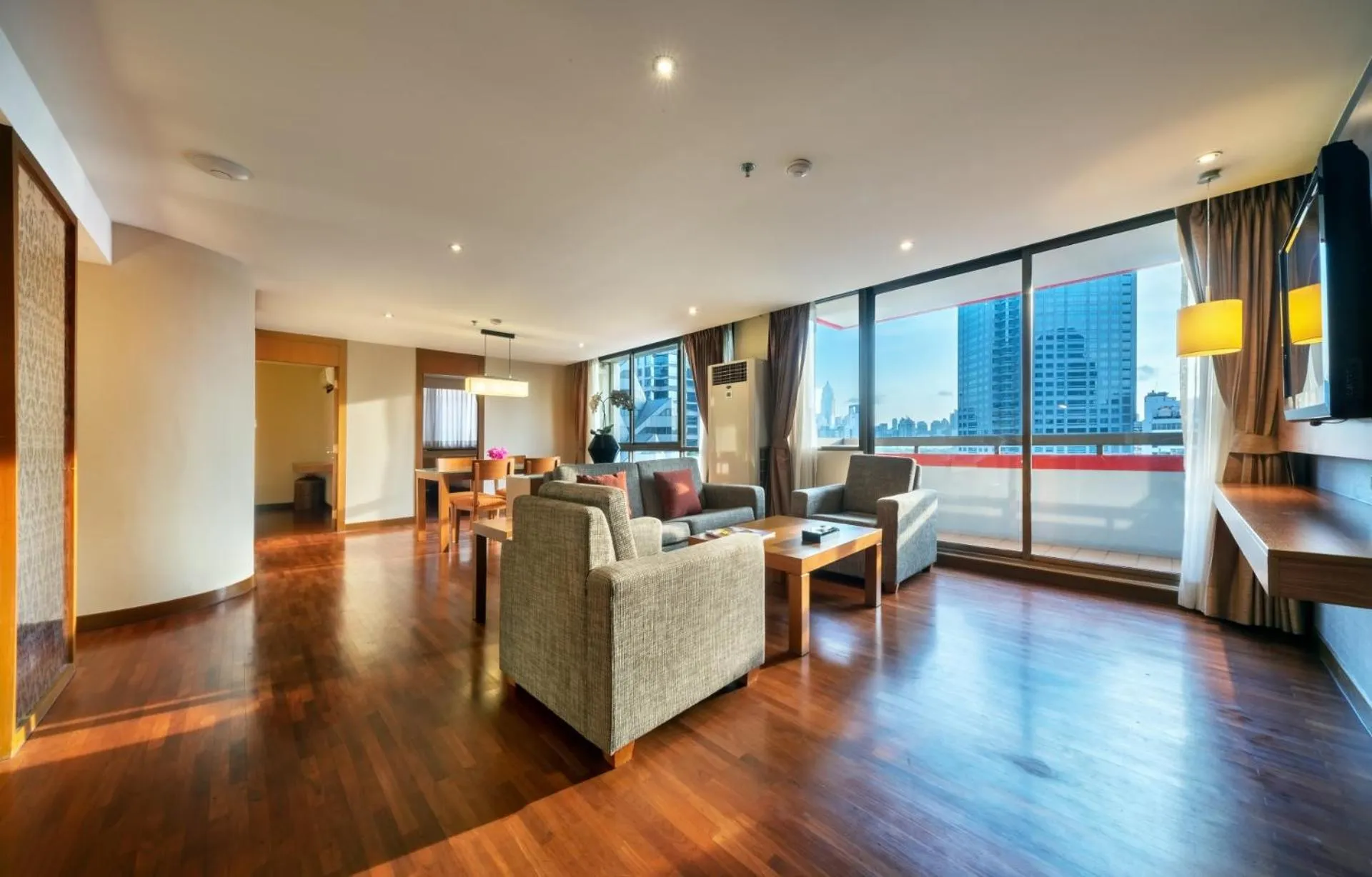 Balcony/Terrace in Bandara Suites Silom, Bangkok