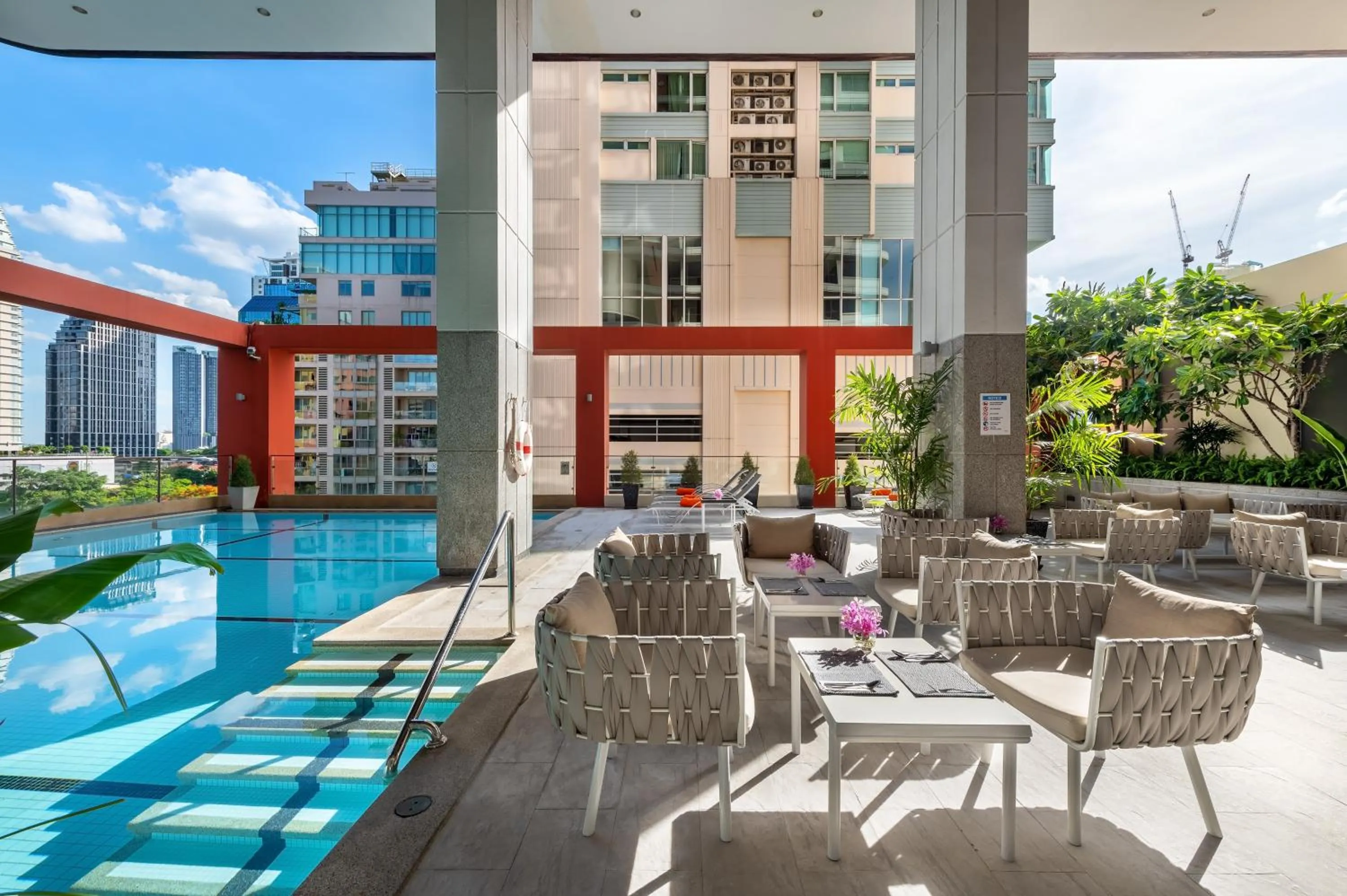 Swimming pool in Bandara Suites Silom, Bangkok