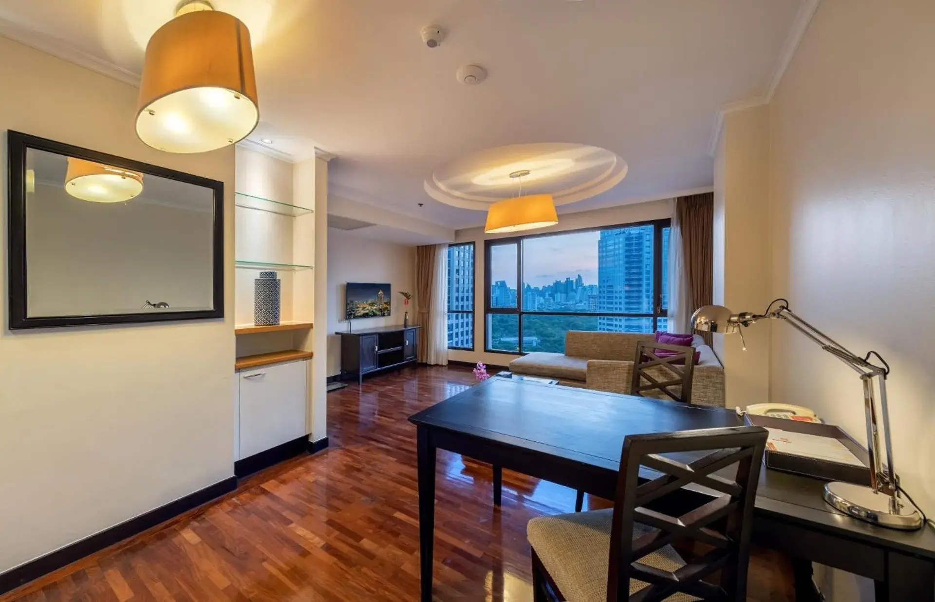 Executive Room (Guaranteed High Floor 23F-26F) in Bandara Suites Silom, Bangkok Executive Room (Guaranteed High Floor 23F-26F) in Bandara Suites Silom, Bangkok