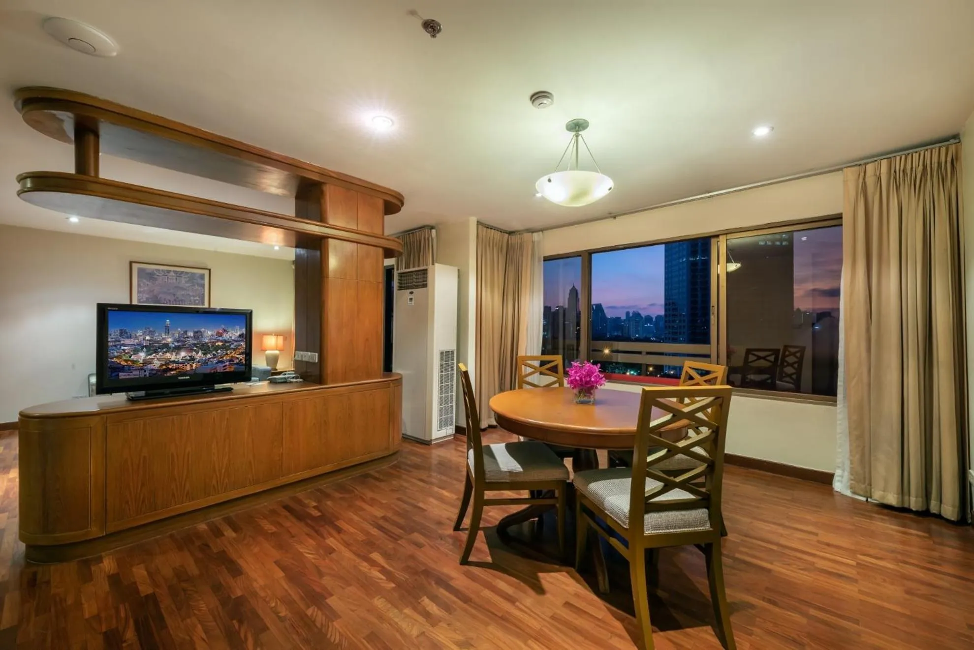 Dining area in Bandara Suites Silom, Bangkok