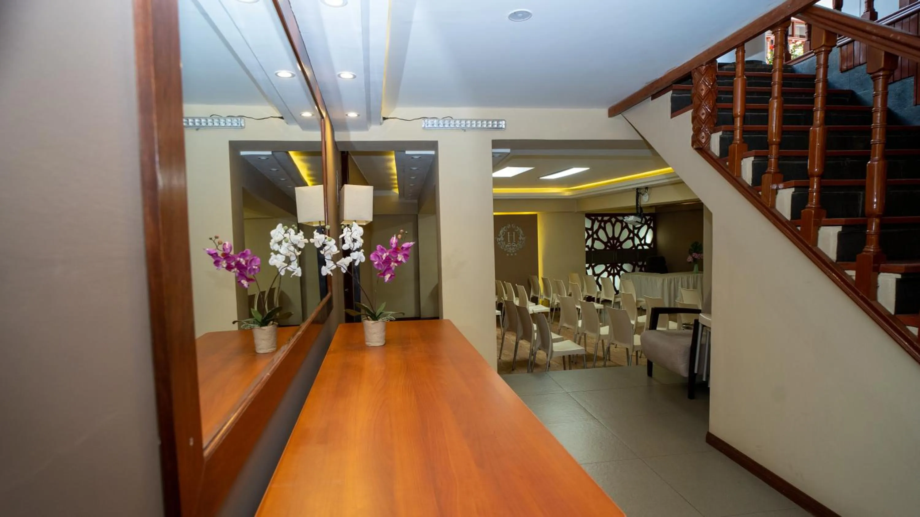 Meeting/conference room in Munay Wasi Inn