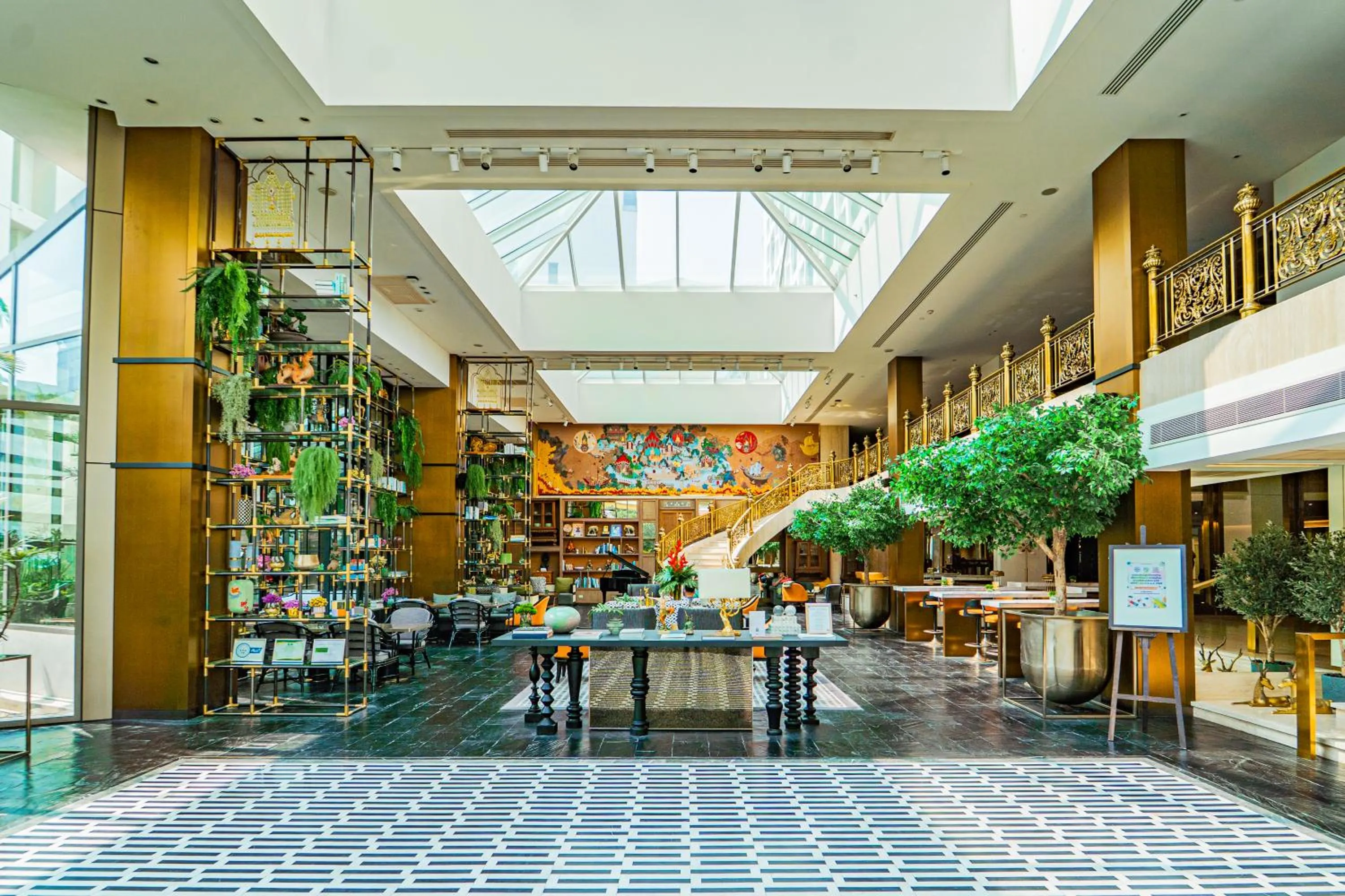 Lobby or reception in Montien Hotel Surawong Bangkok