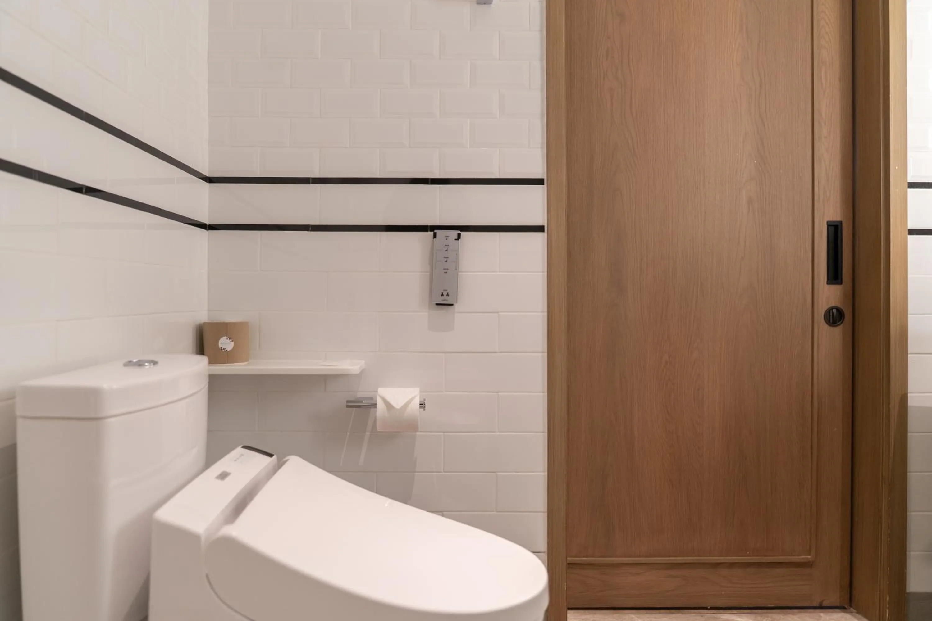 Toilet in Montien Hotel Surawong Bangkok