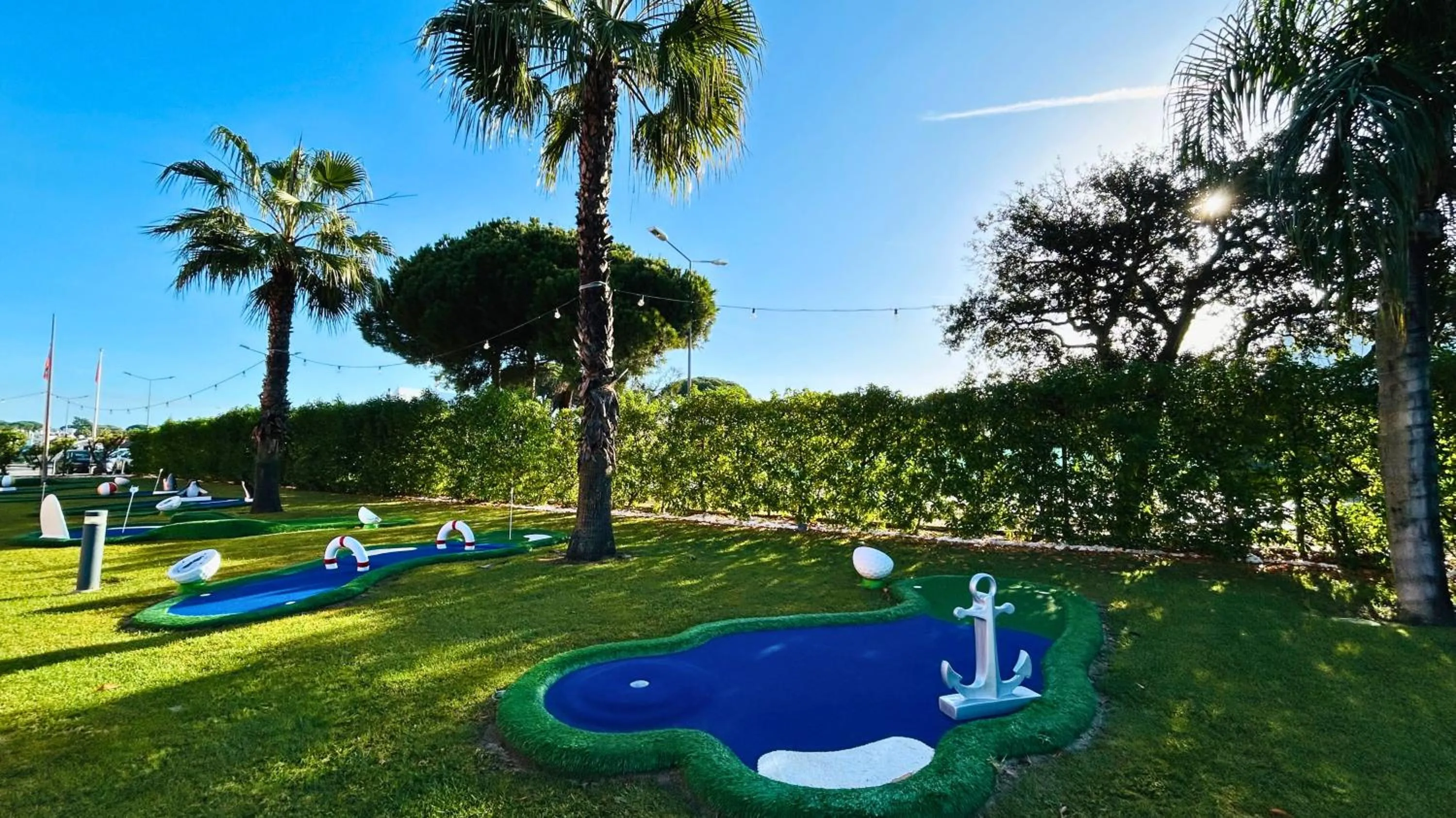 Minigolf in Aquashow Park Hotel