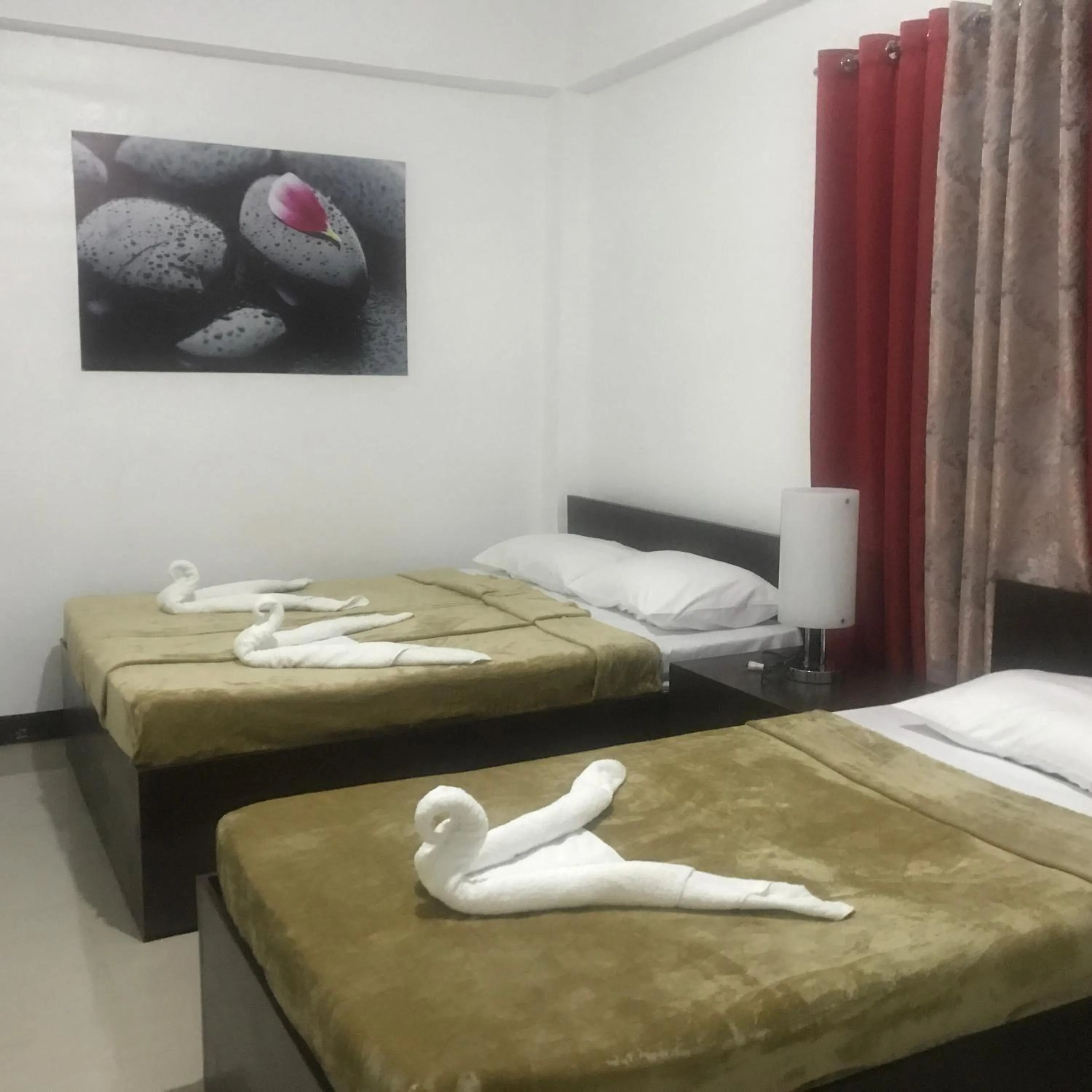 Bed in 4C's Tourist Lodge