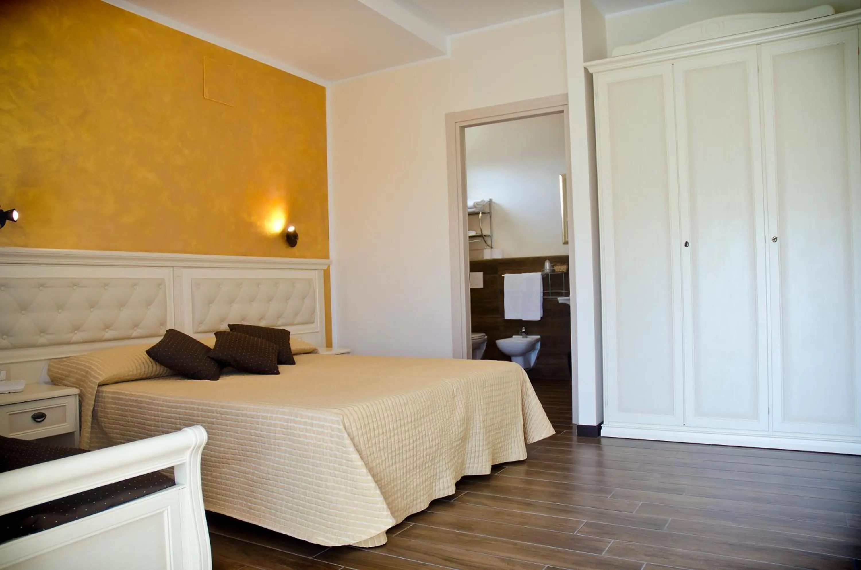 Bed in Hotel Augusta