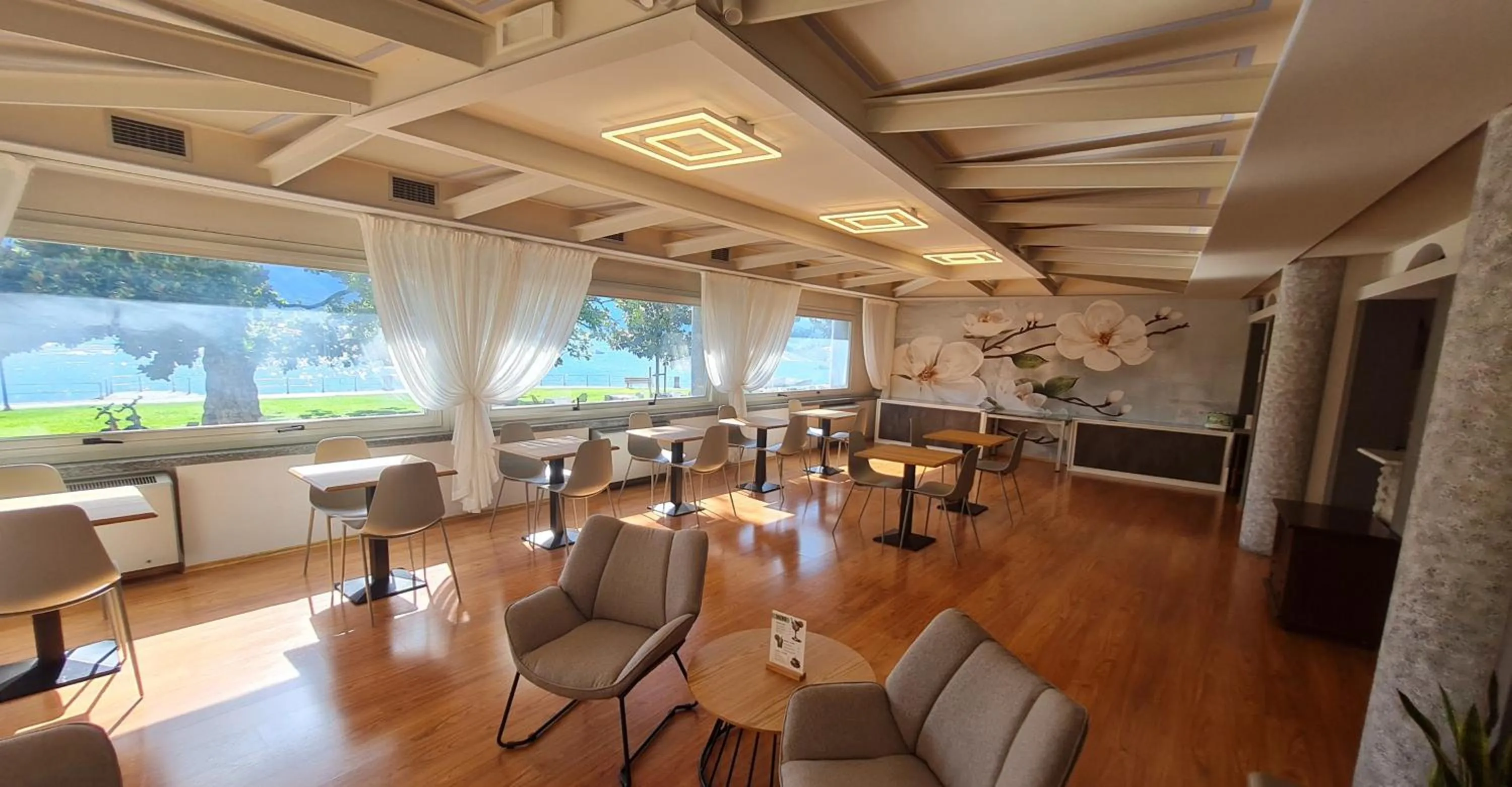 Breakfast in Hotel Aquadolce