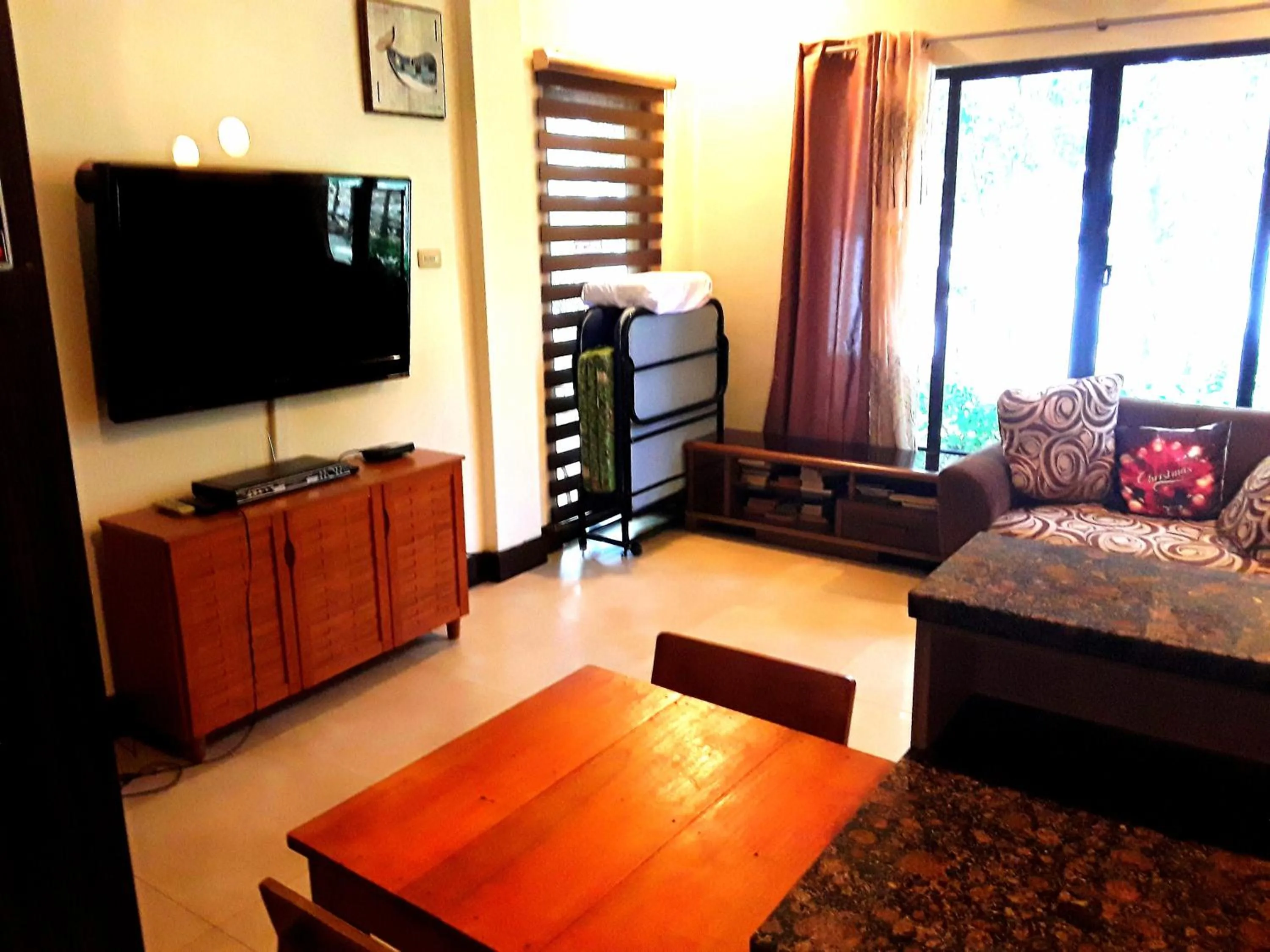 TV and multimedia, Bed in Adayo Cove Resort
