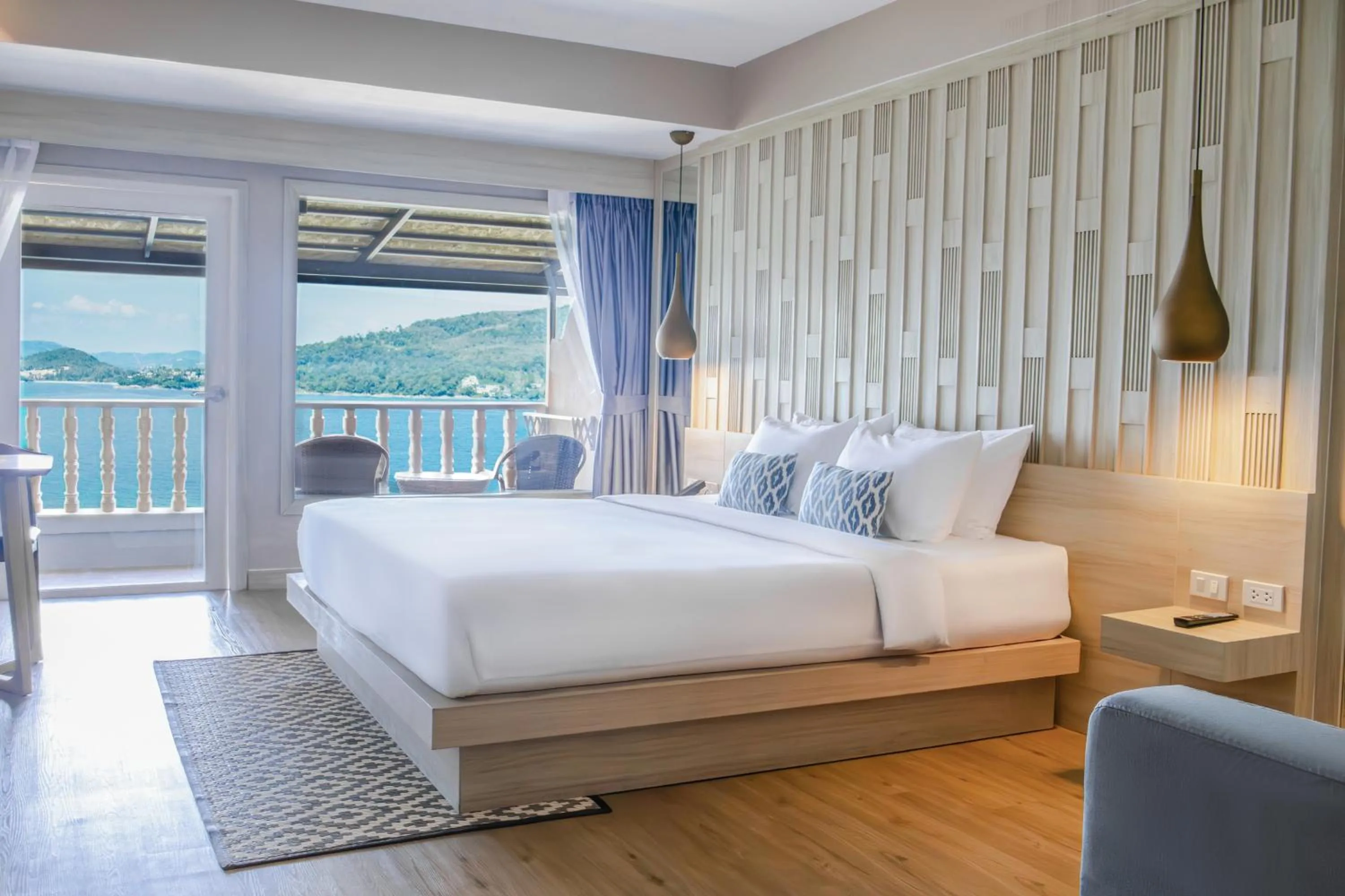 Bed in Namaka Resort Kamala