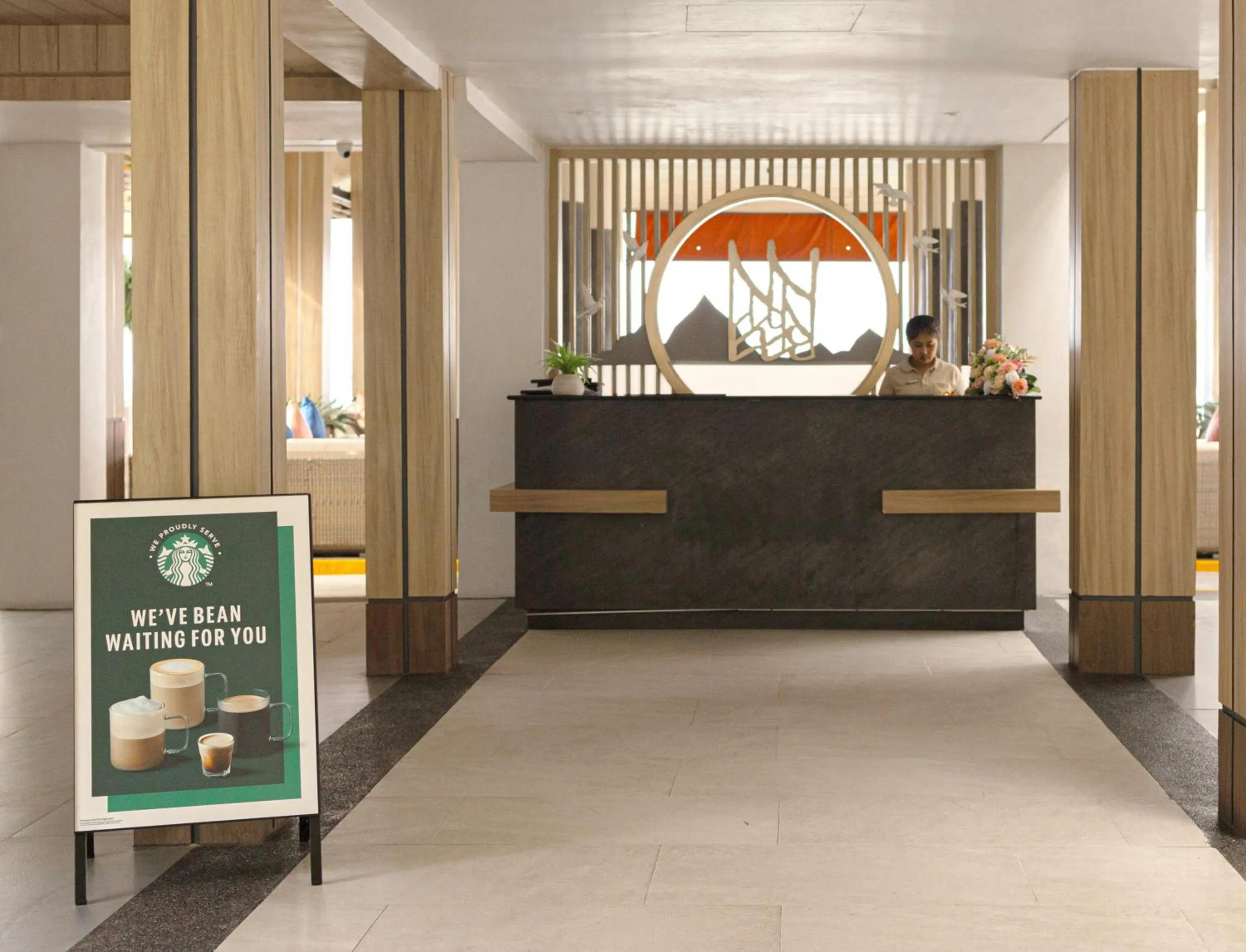 Lounge or bar in Namaka Resort Kamala