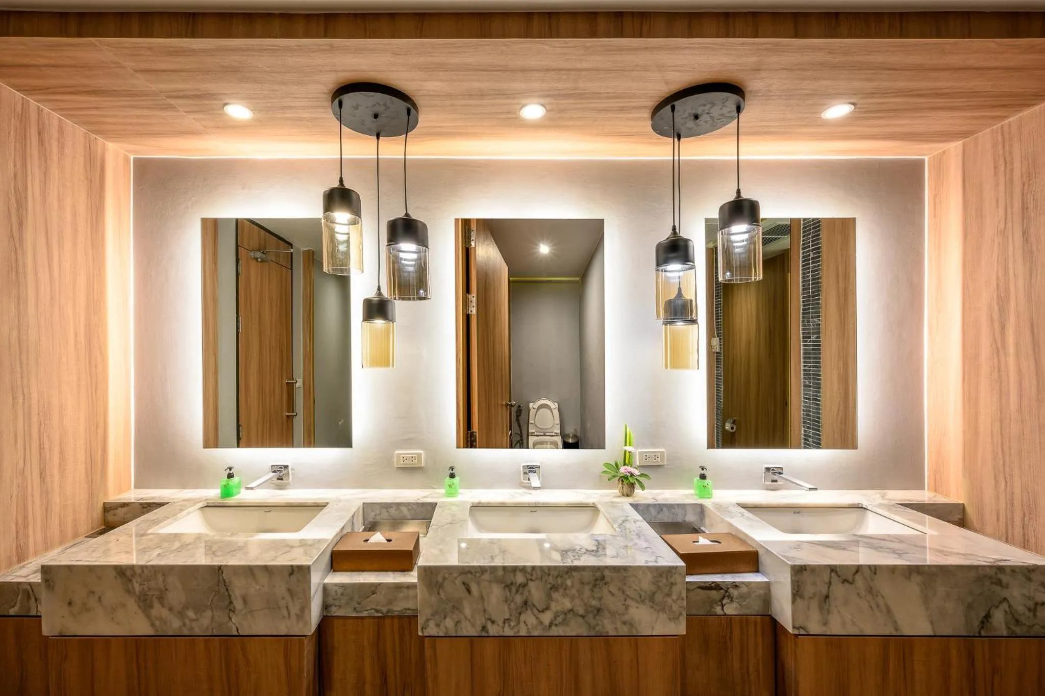 Toilet in Namaka Resort Kamala