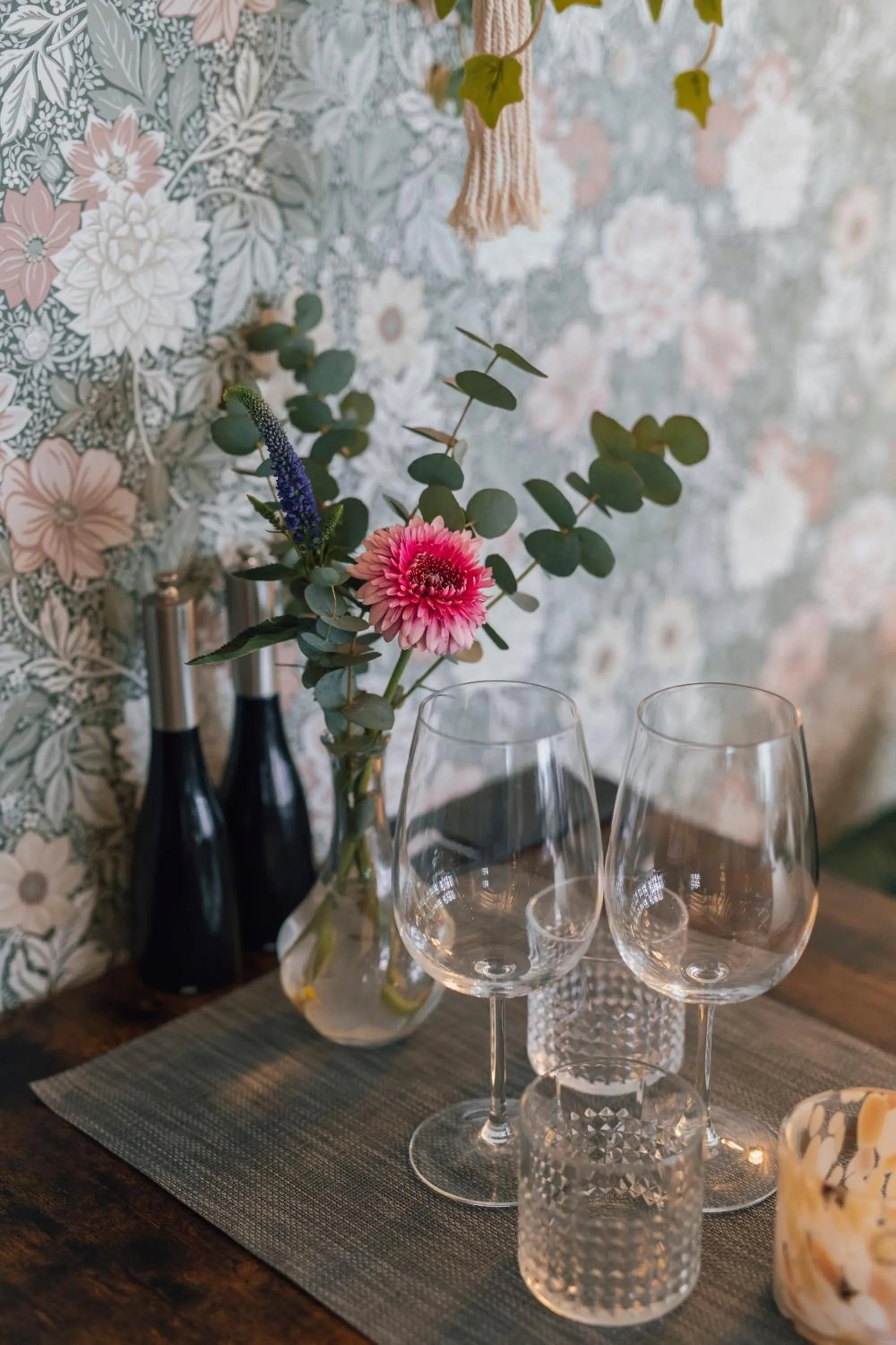 Restaurant/places to eat in Slottshotellet Annex