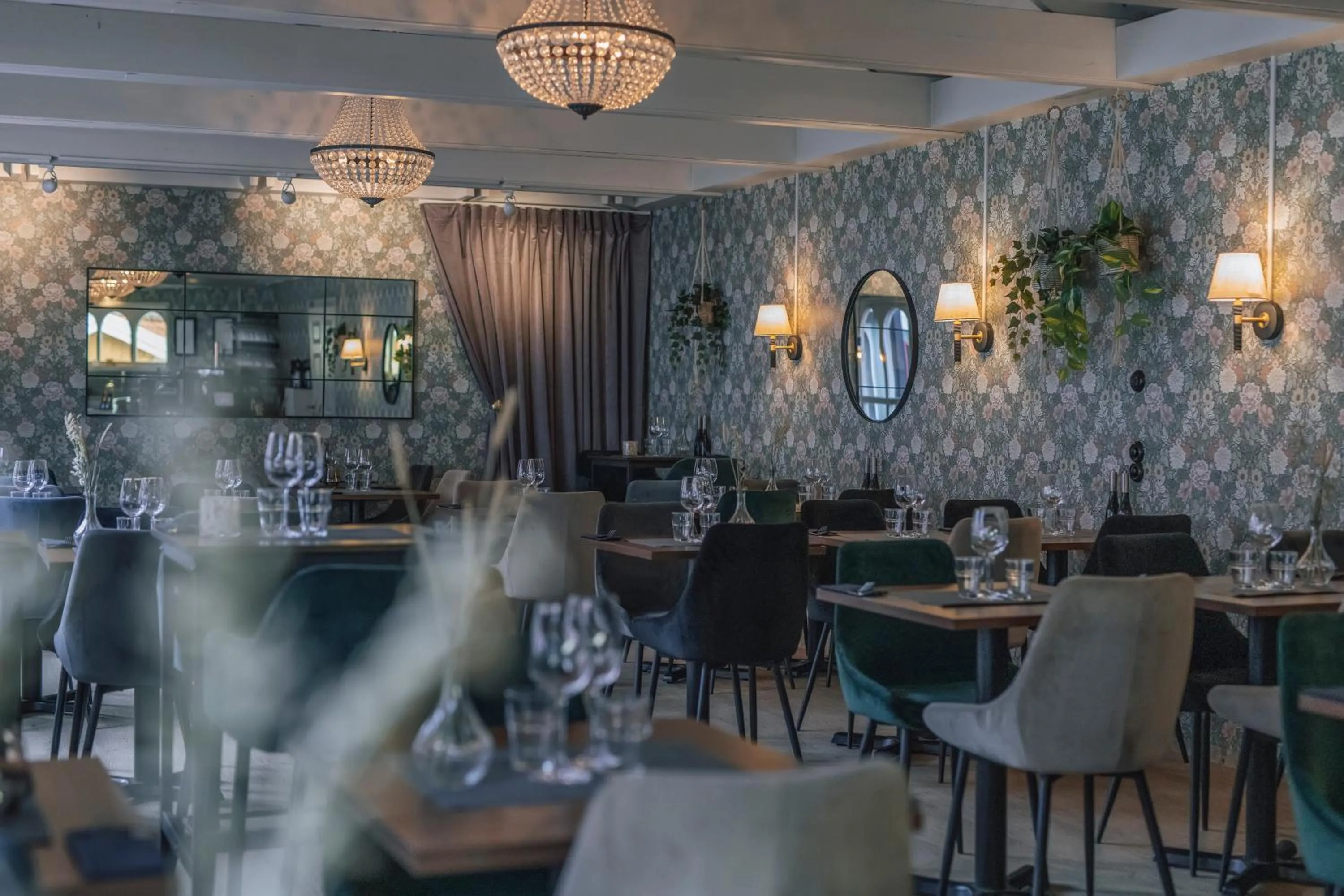 Restaurant/places to eat in Slottshotellet Annex