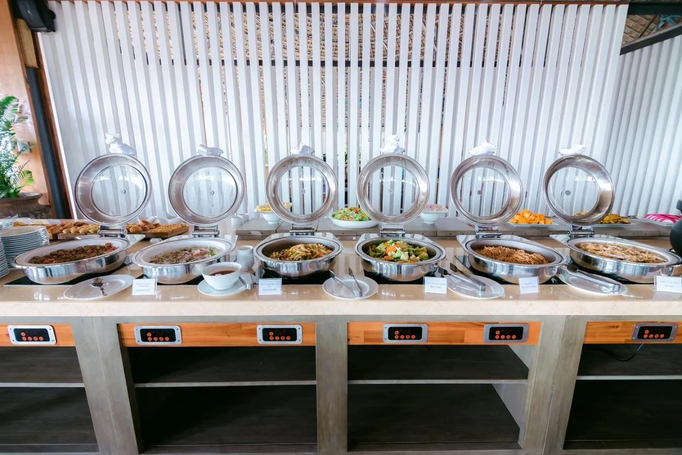 Breakfast in Casa Marina Resort