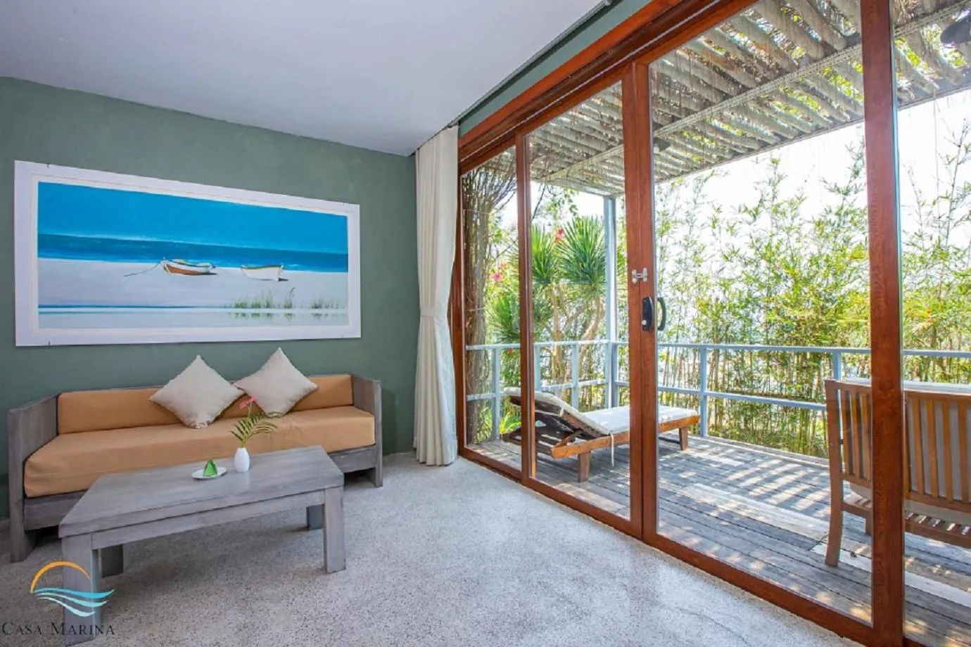 Day in Casa Marina Resort