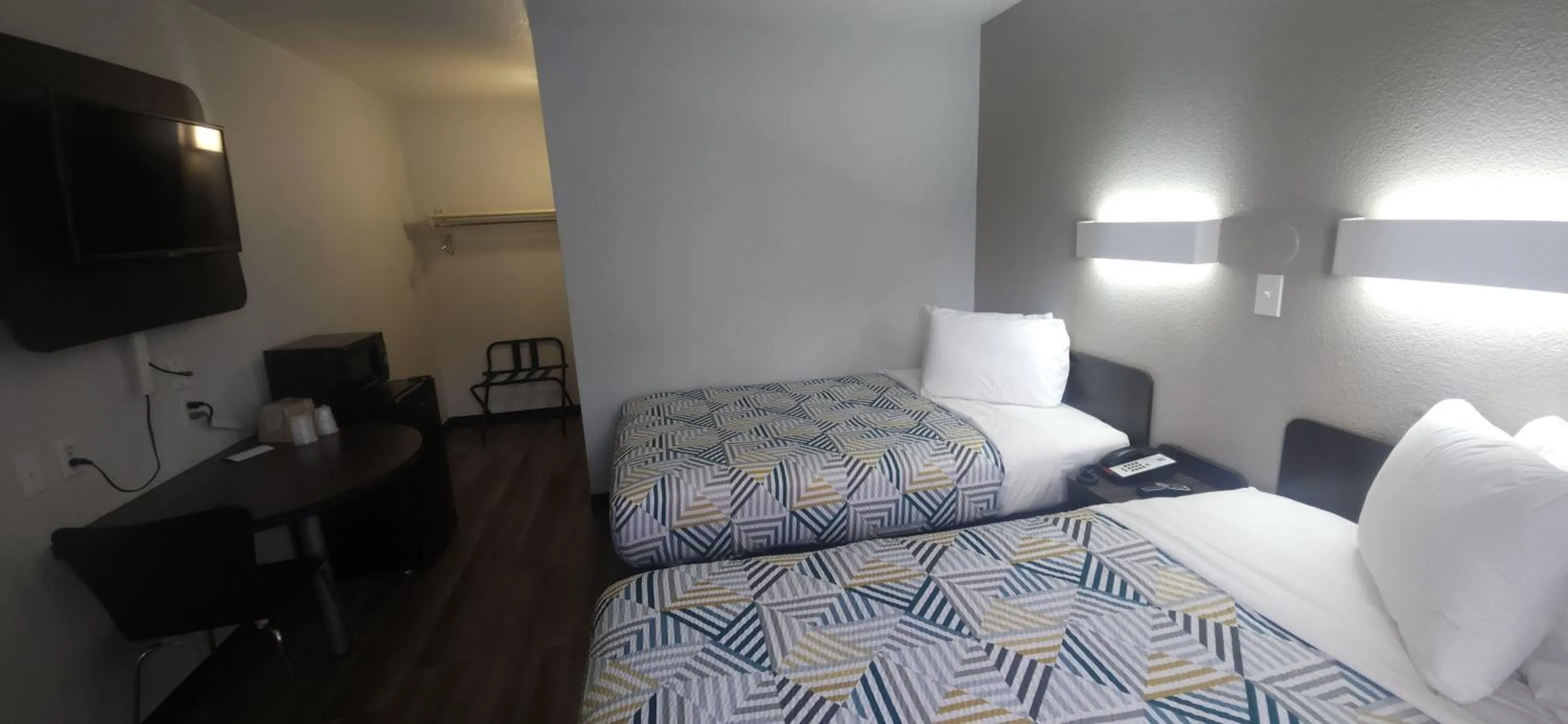 Bed in Motel 6-Alamogordo, NM