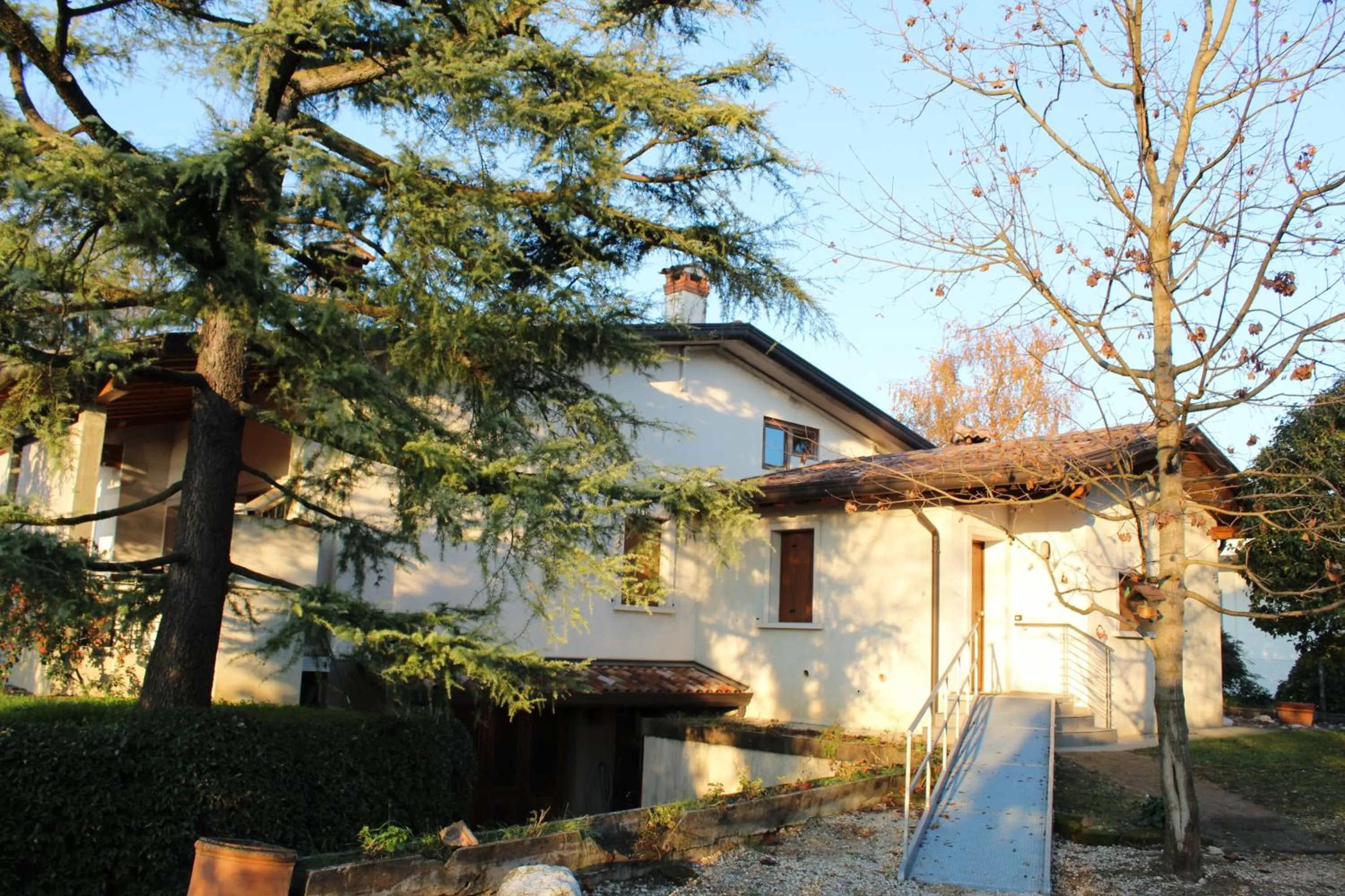 Facade/entrance in Appartamento " Nella Natura "