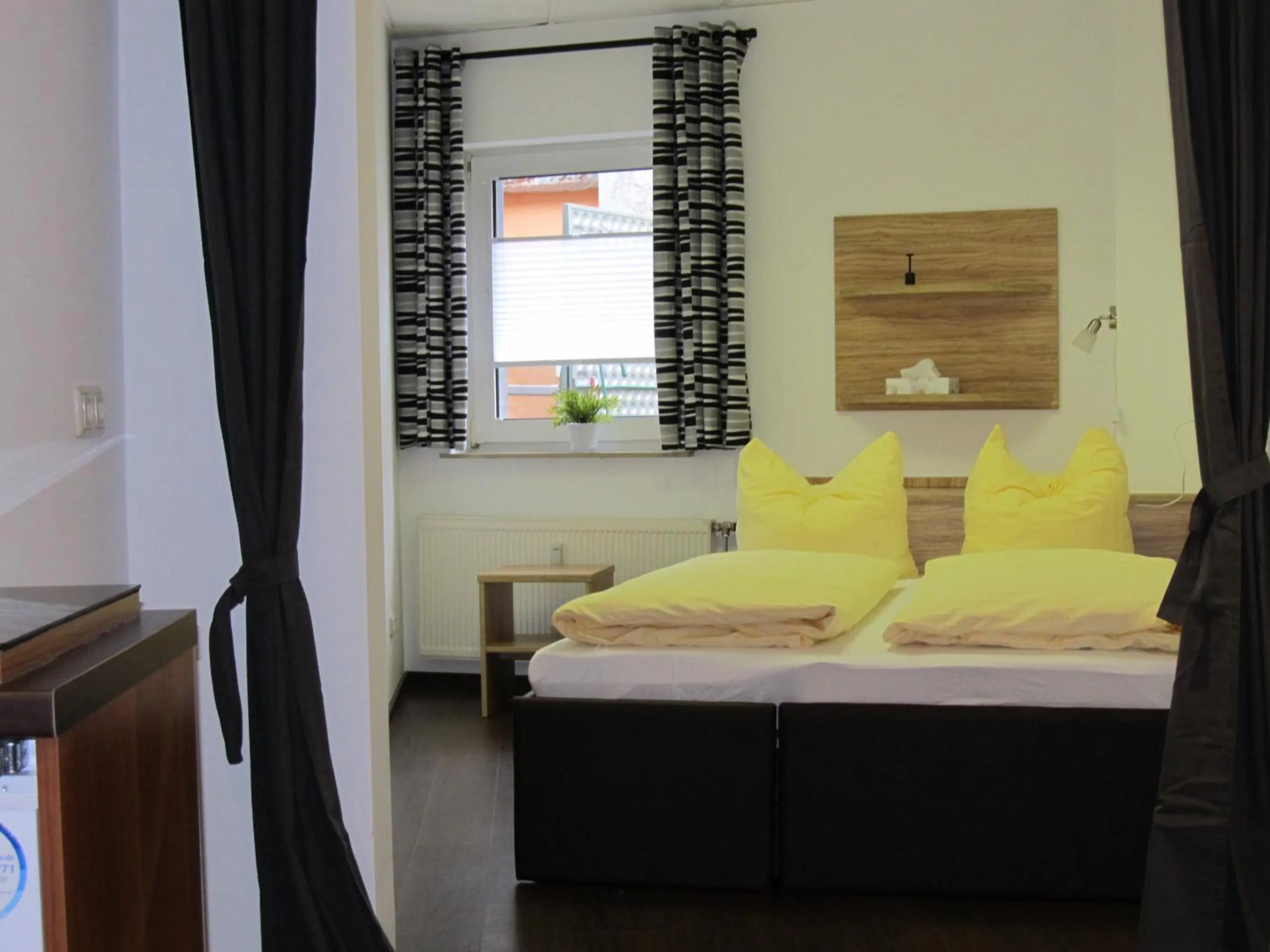 Bed in Zum Treppche Hotel Garni