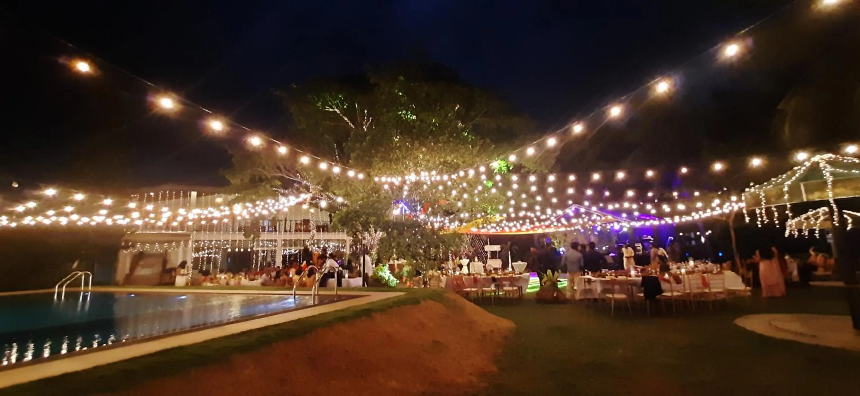 Night in Nico Lagoon Hotel