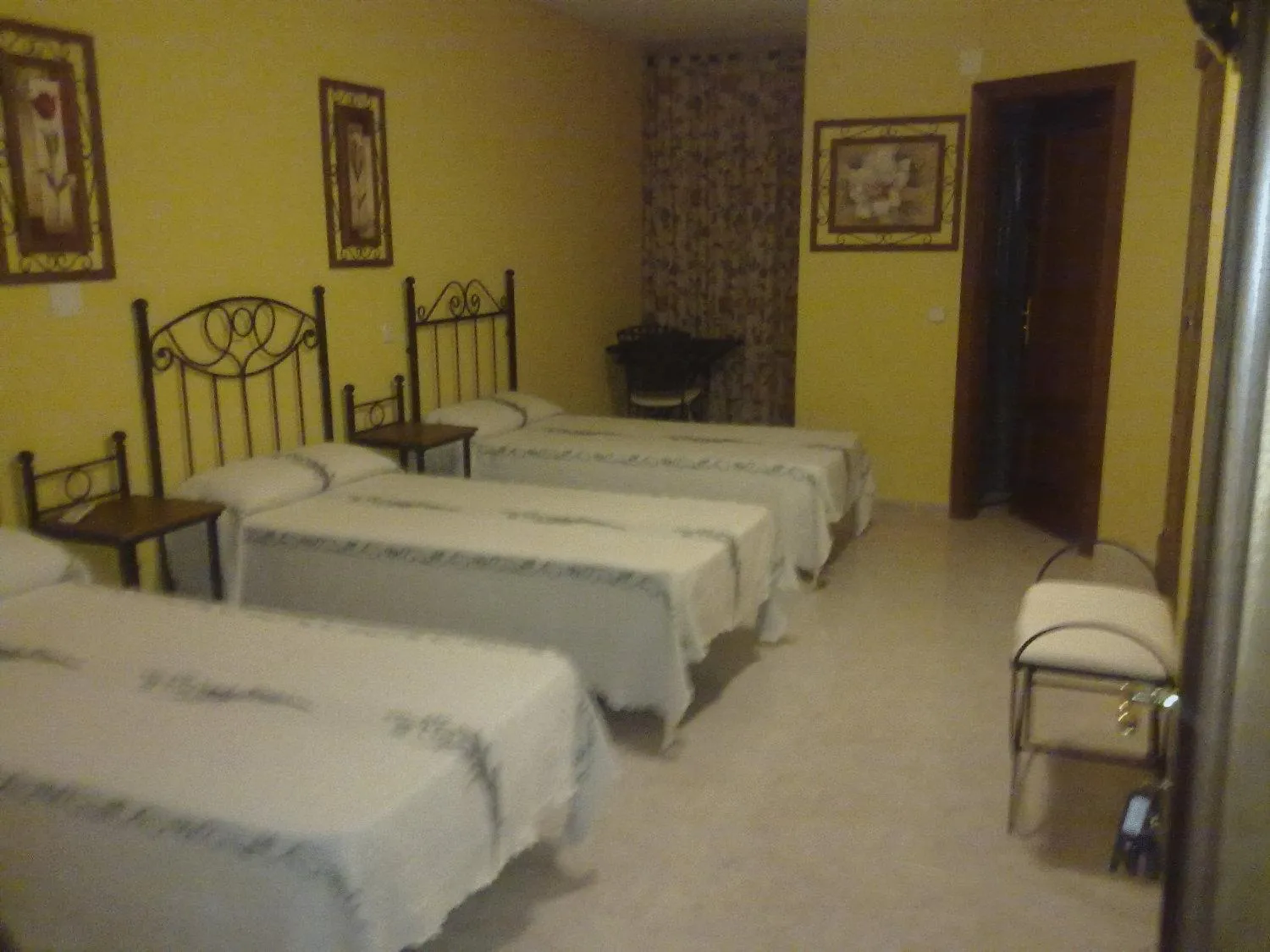Photo of the whole room, Bed in Arcojalon
