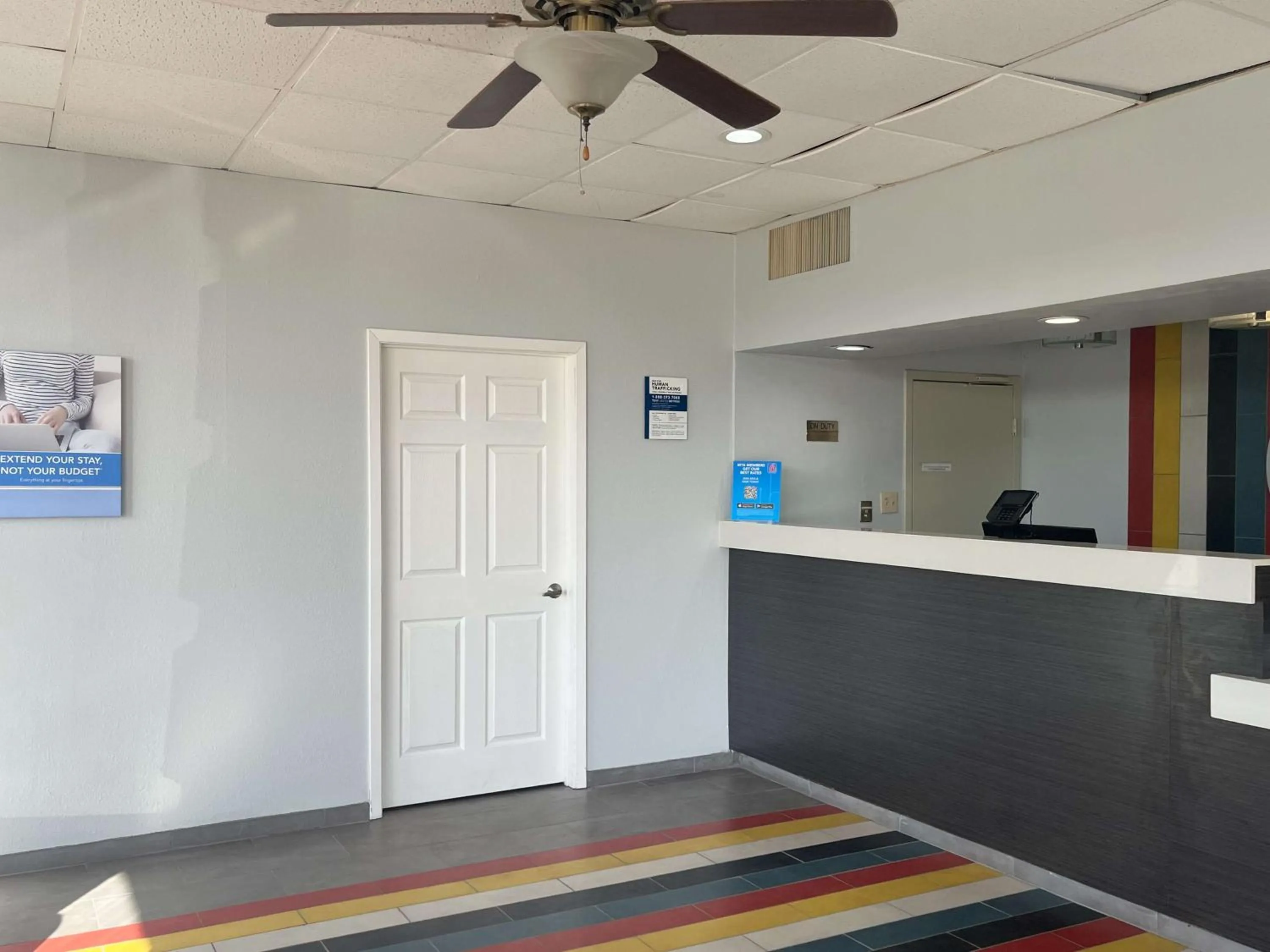 Lobby or reception, Lobby/Reception in Super 8 by Wyndham Lake Jackson/Clute