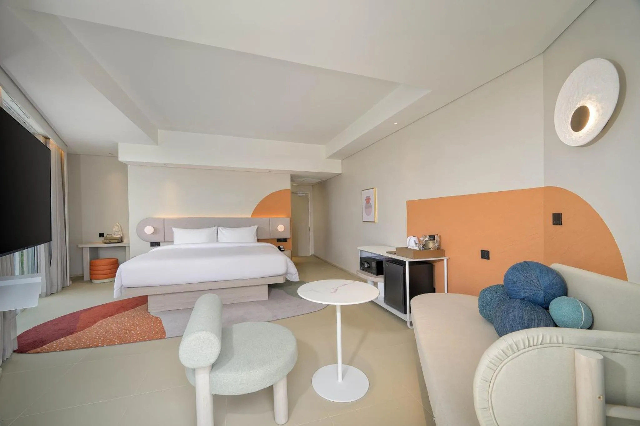 Property building, Bed in Centara Karon Resort Phuket