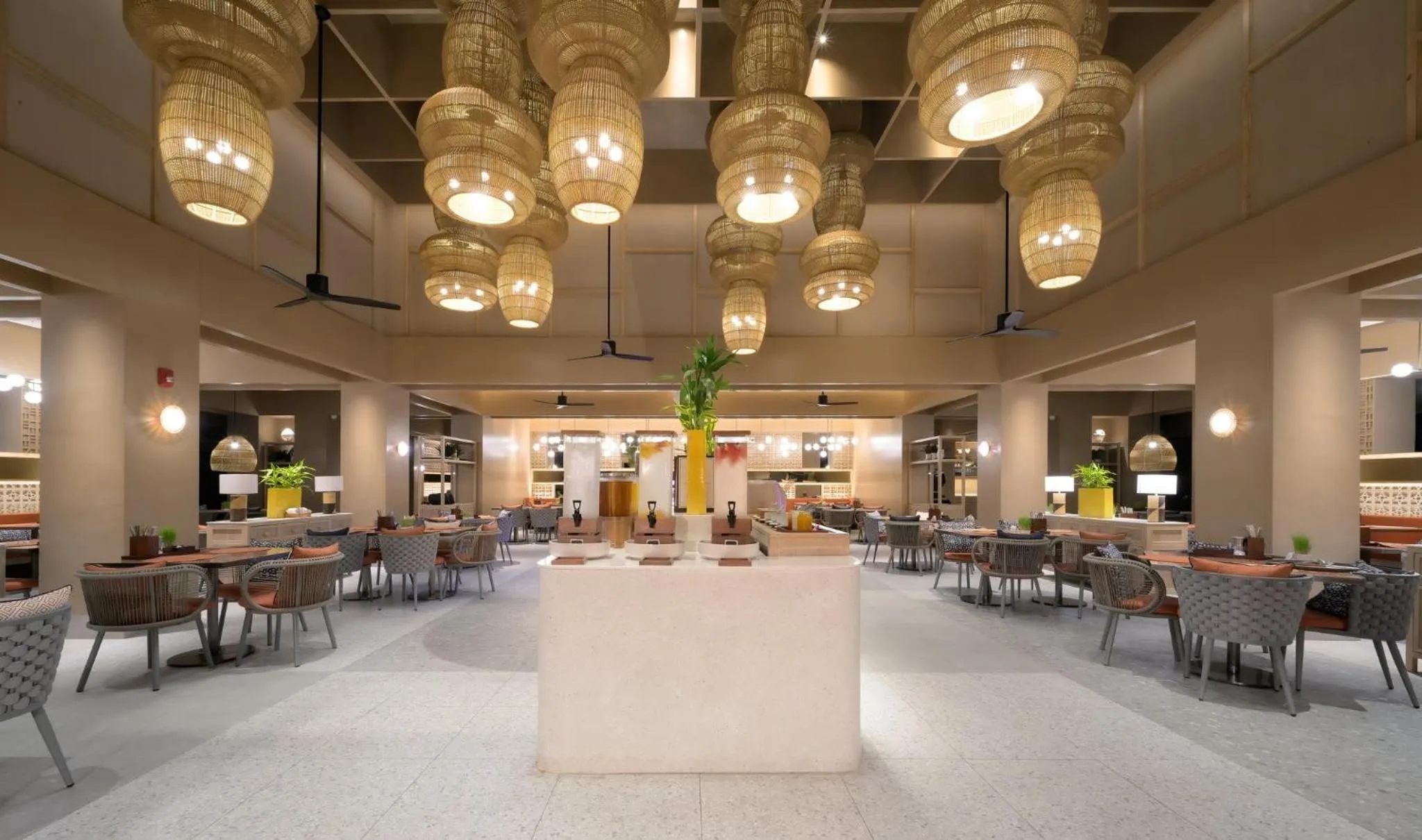 Restaurant/places to eat in Centara Karon Resort Phuket