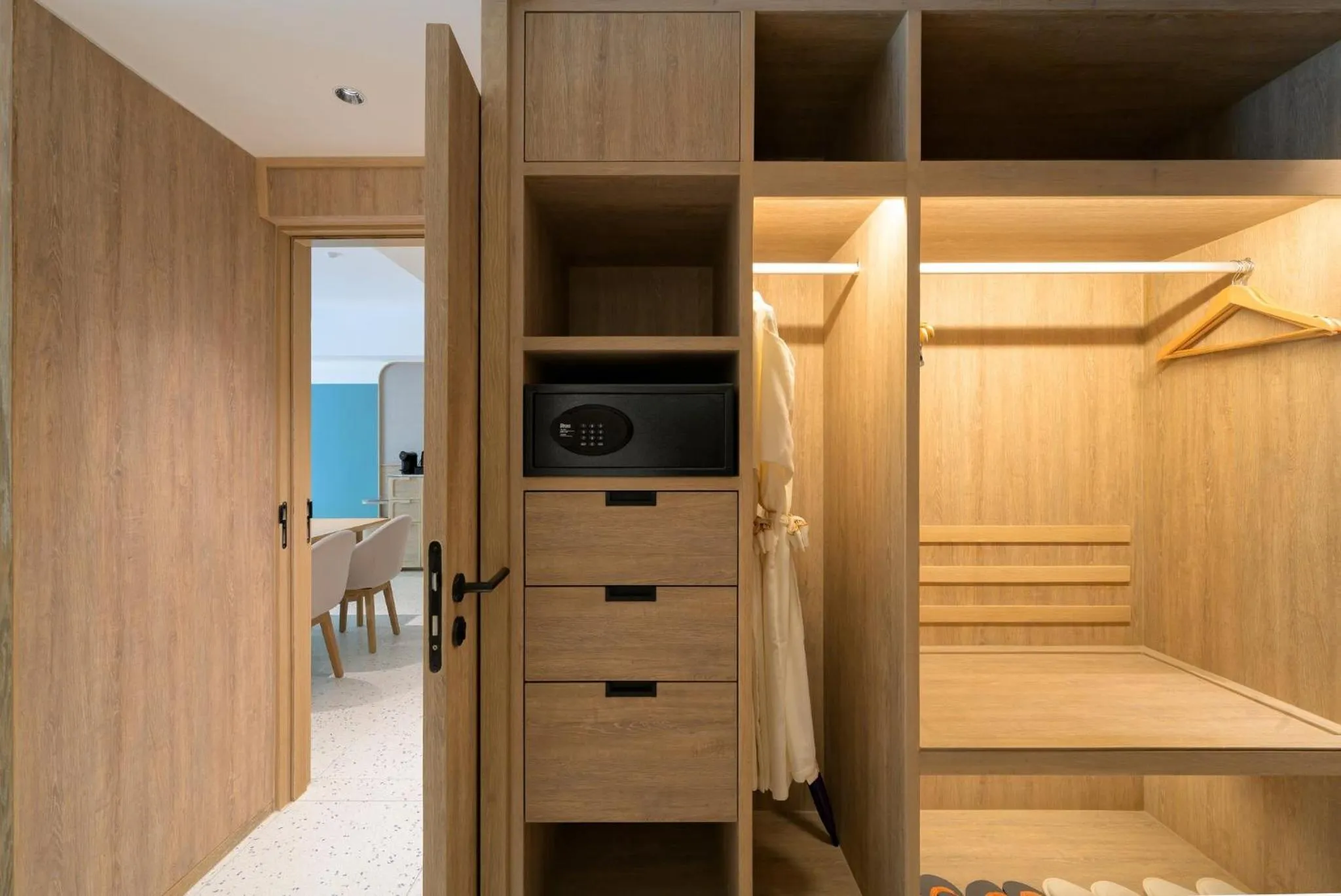 Photo of the whole room in Centara Karon Resort Phuket