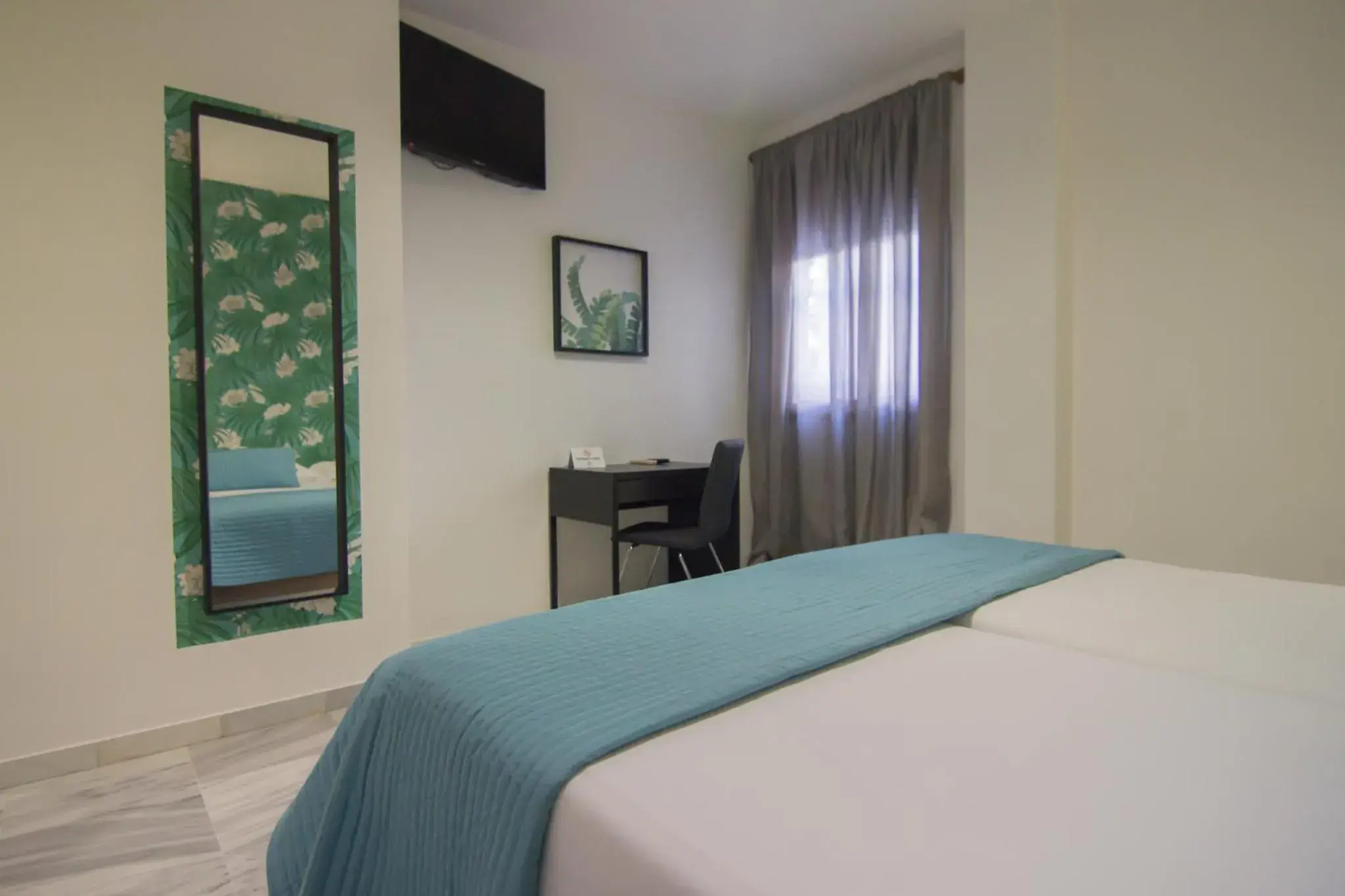 Twin Room in Hotel Isla Menor Twin Room in Hotel Isla Menor