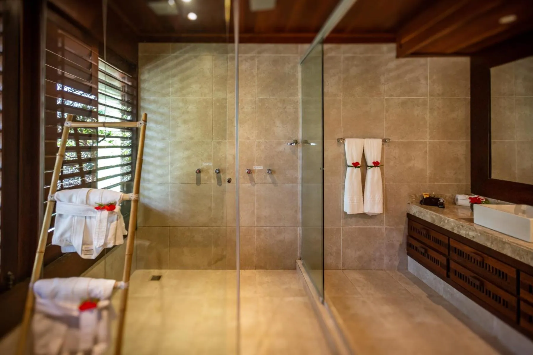 Sombra e Água Fresca Floresta