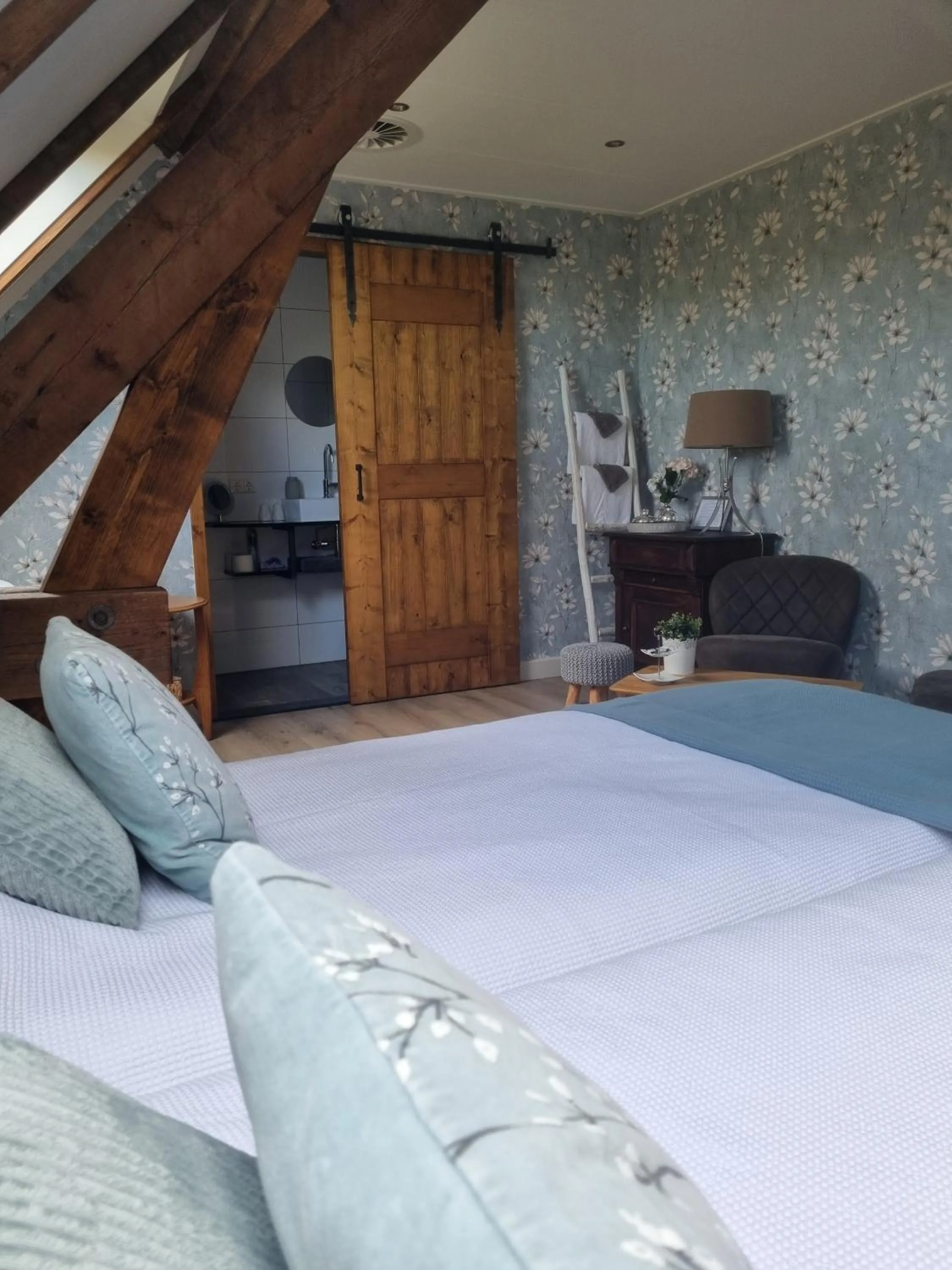 Bedroom, Bed in Bed & Breakfast aan de Beek