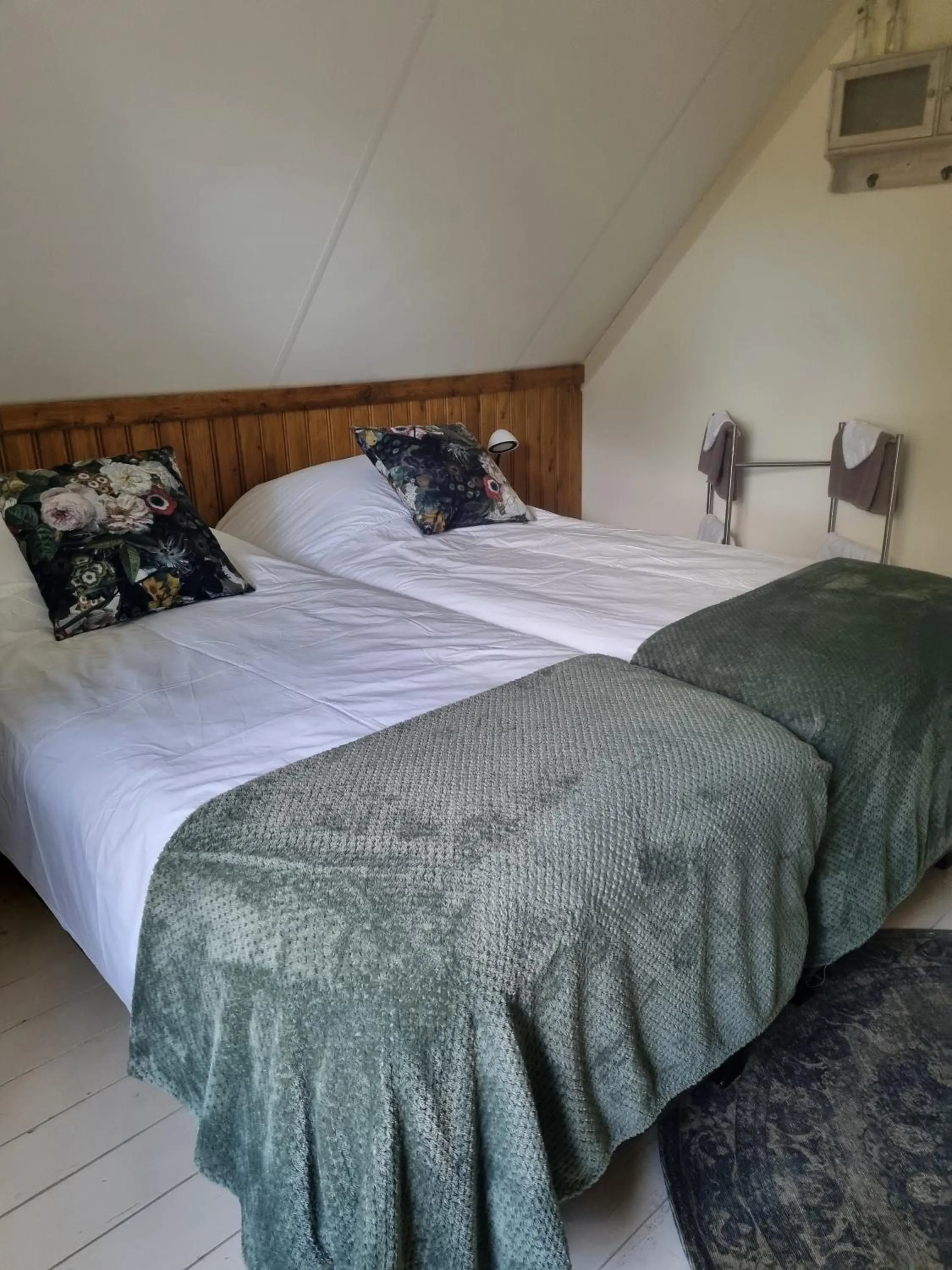 Bedroom, Bed in Bed & Breakfast aan de Beek