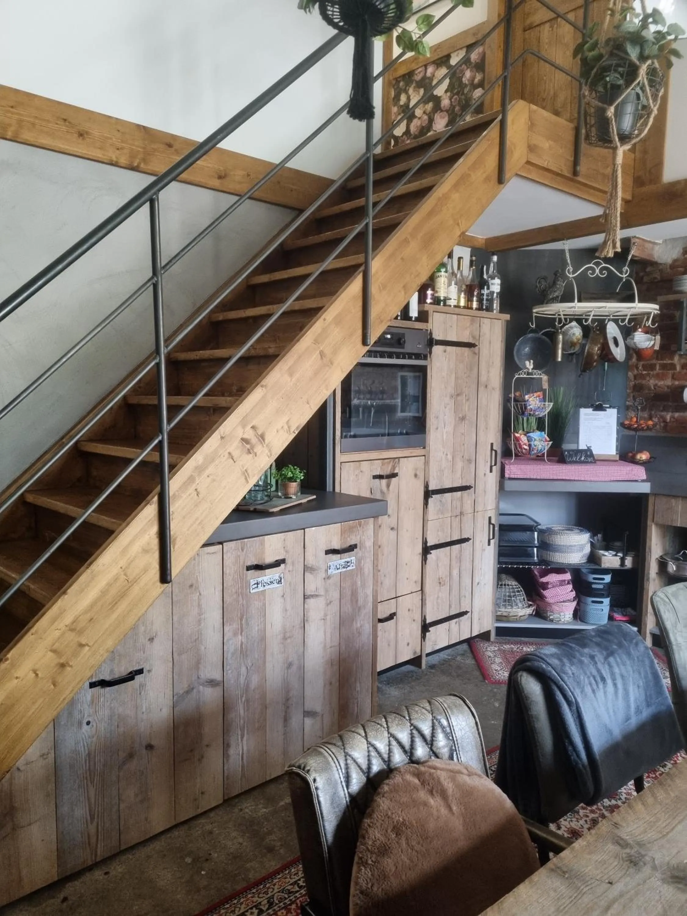 Communal lounge/ TV room in Bed & Breakfast aan de Beek