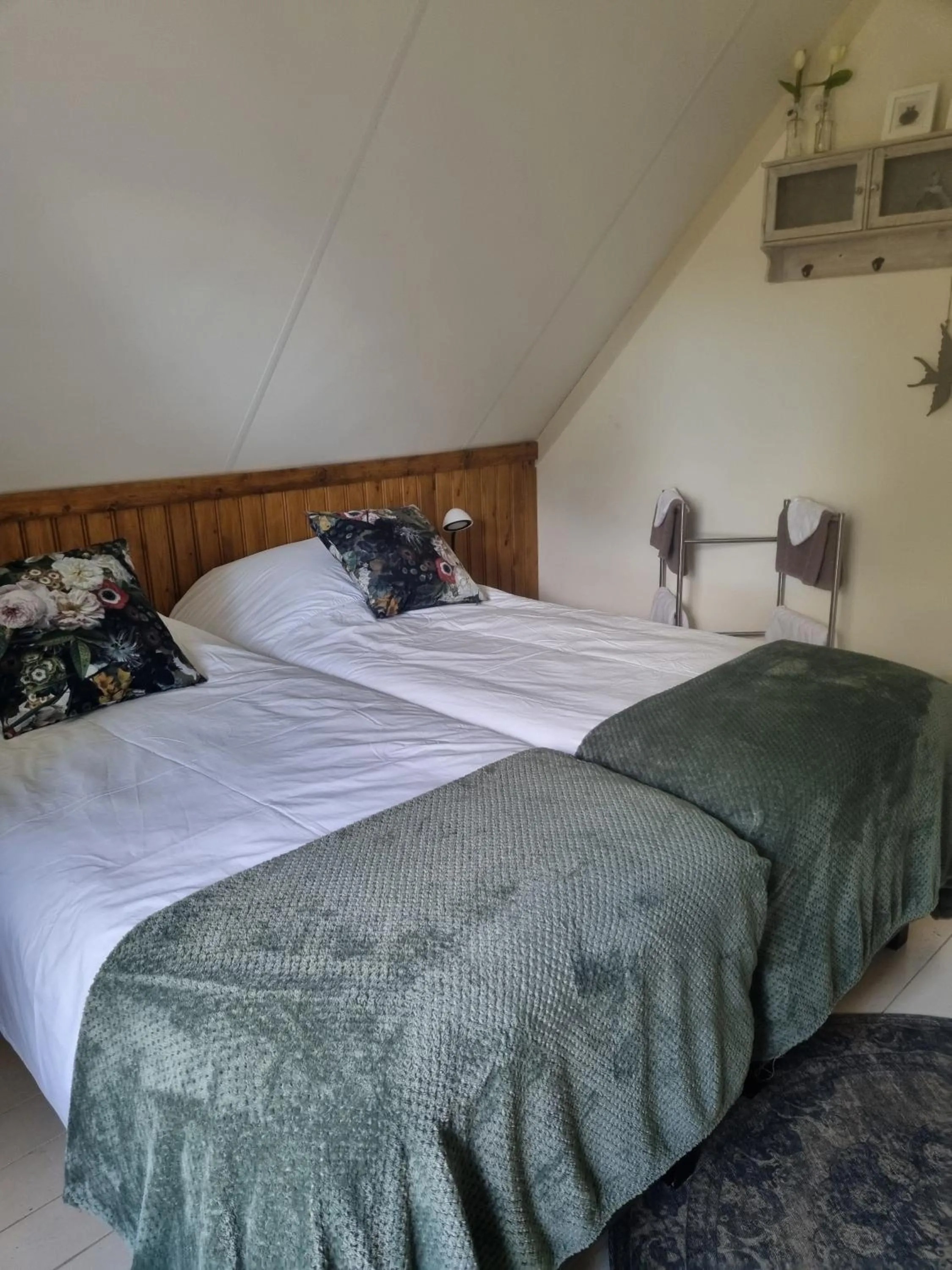 Bedroom, Bed in Bed & Breakfast aan de Beek