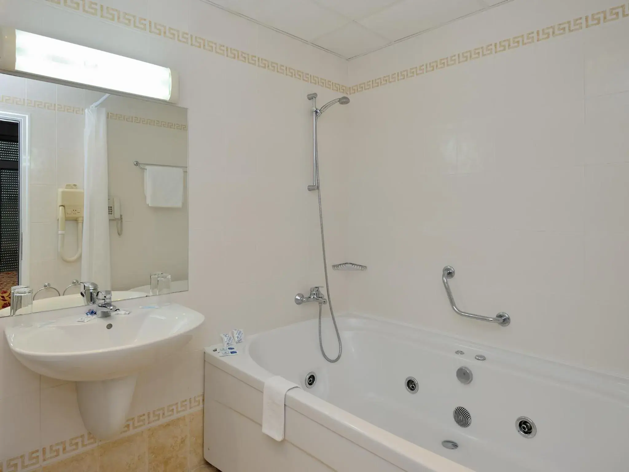 Two-Bedroom Apartment - Building 1 in Augusta SPA Hotel Two-Bedroom Apartment - Building 1 in Augusta SPA Hotel