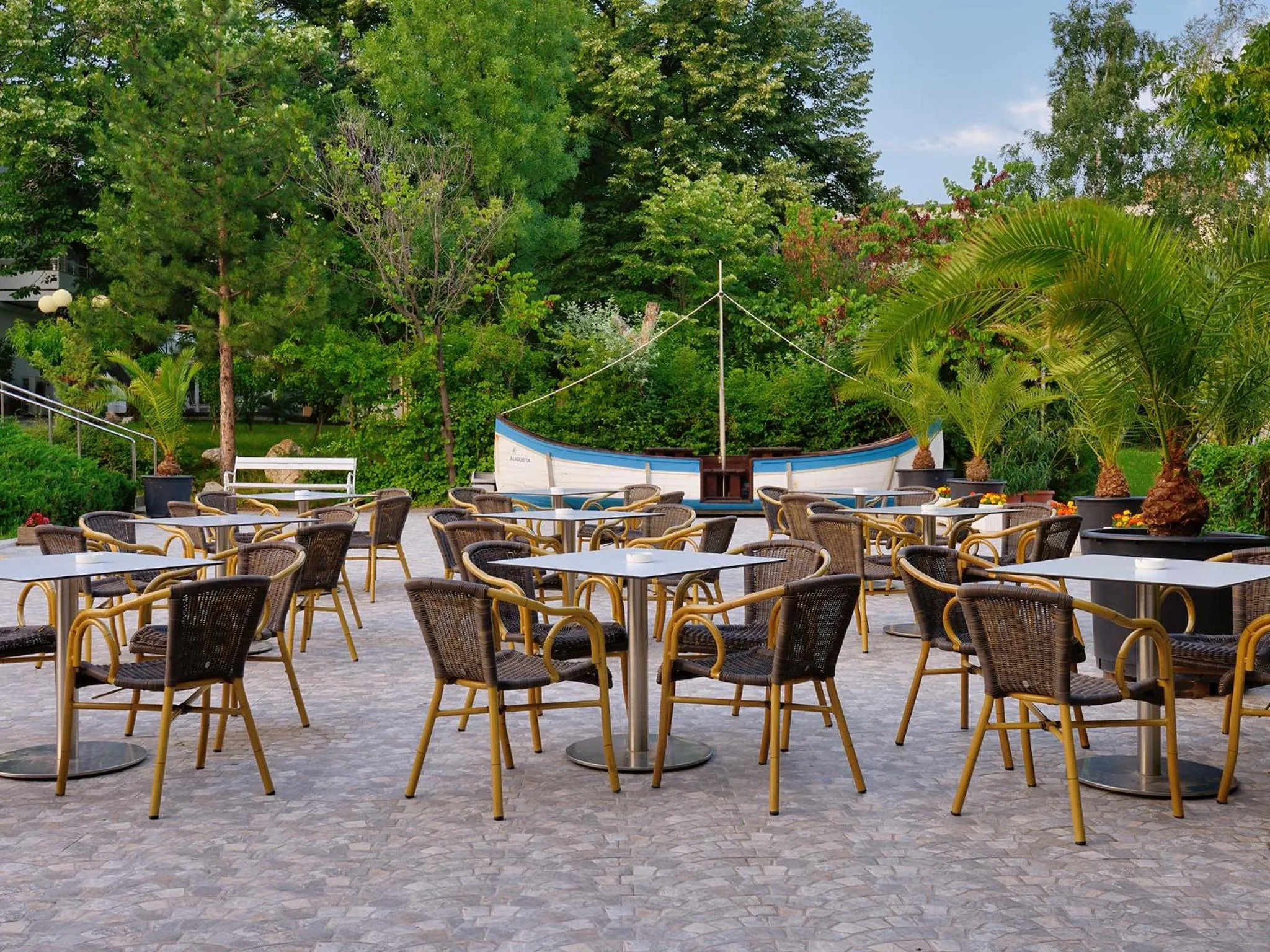 Garden in Augusta SPA Hotel