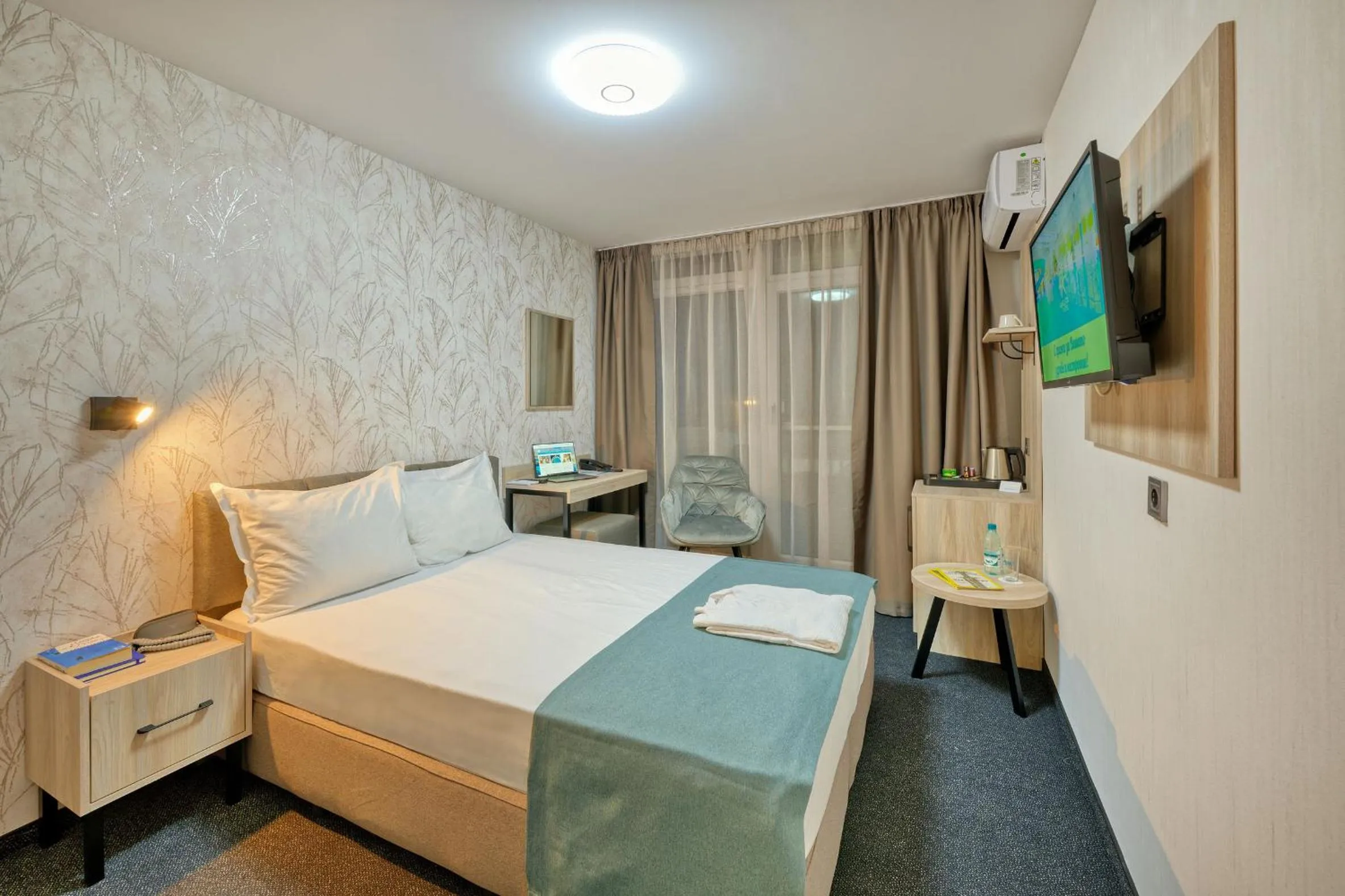 Bed in Augusta SPA Hotel