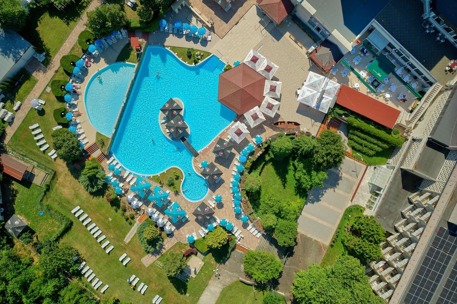 Swimming pool in Augusta SPA Hotel