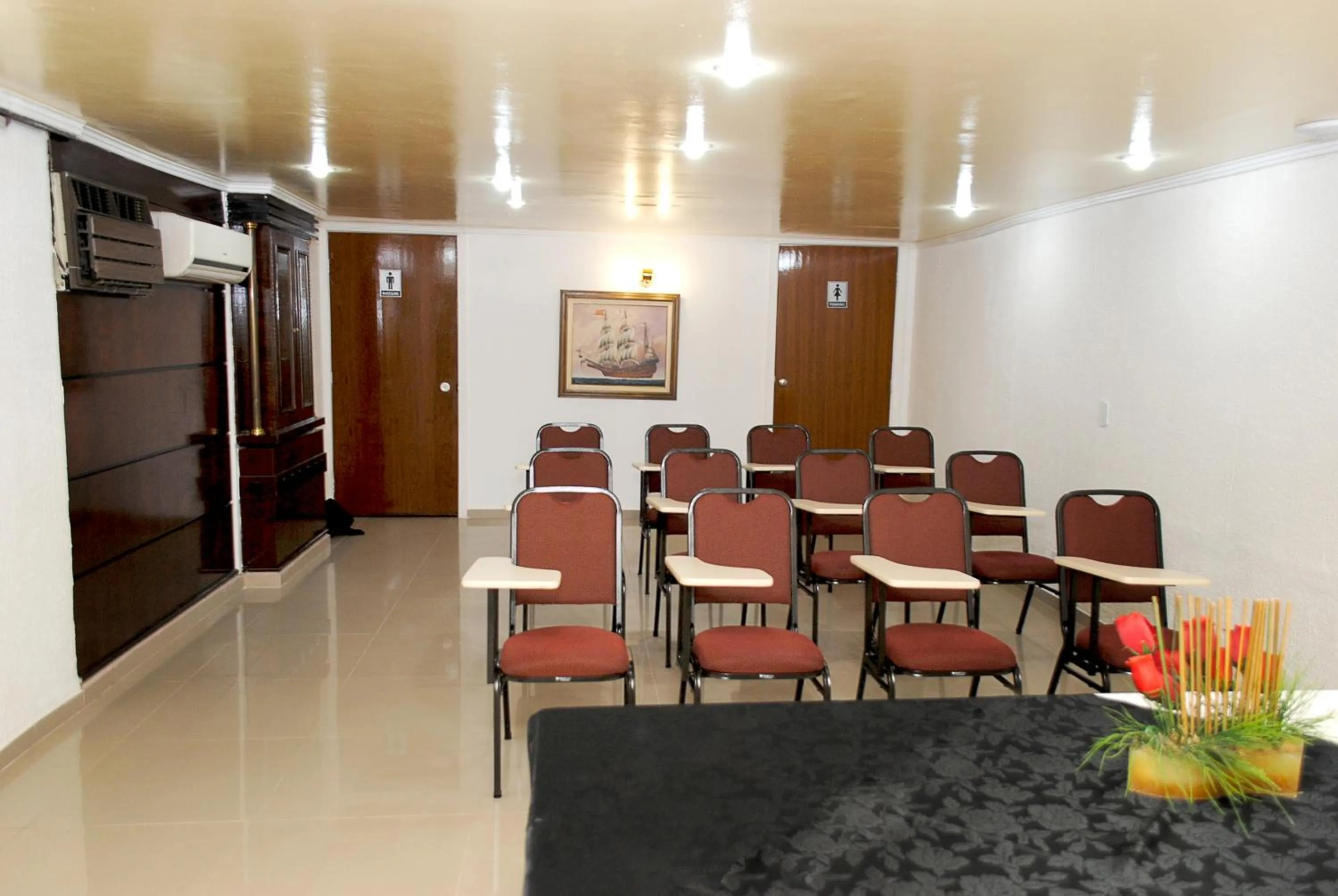 Meeting/conference room in Caravelle Palace Hotel
