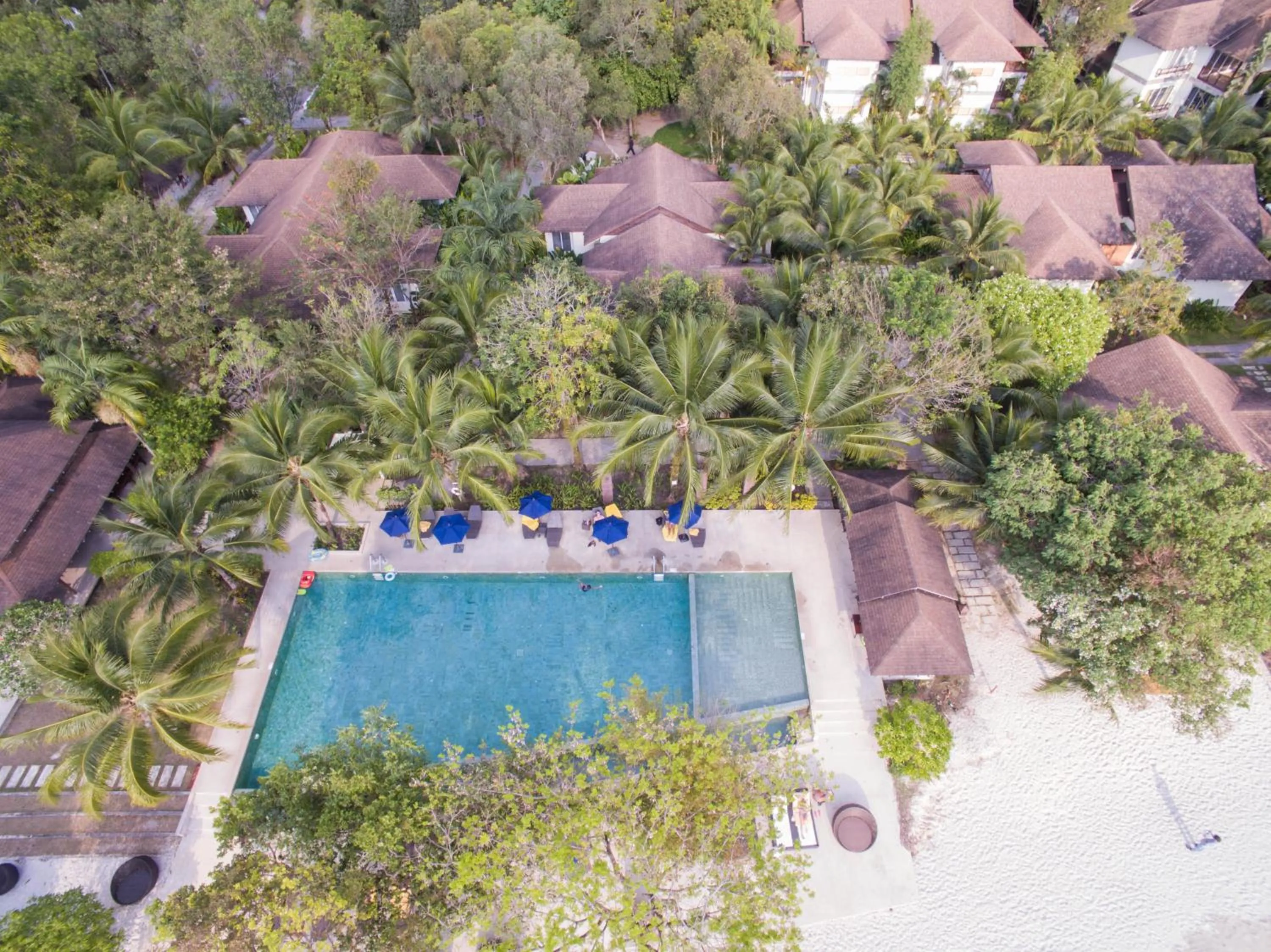 Swimming pool in Centara Chaan Talay Resort And Villas Trat