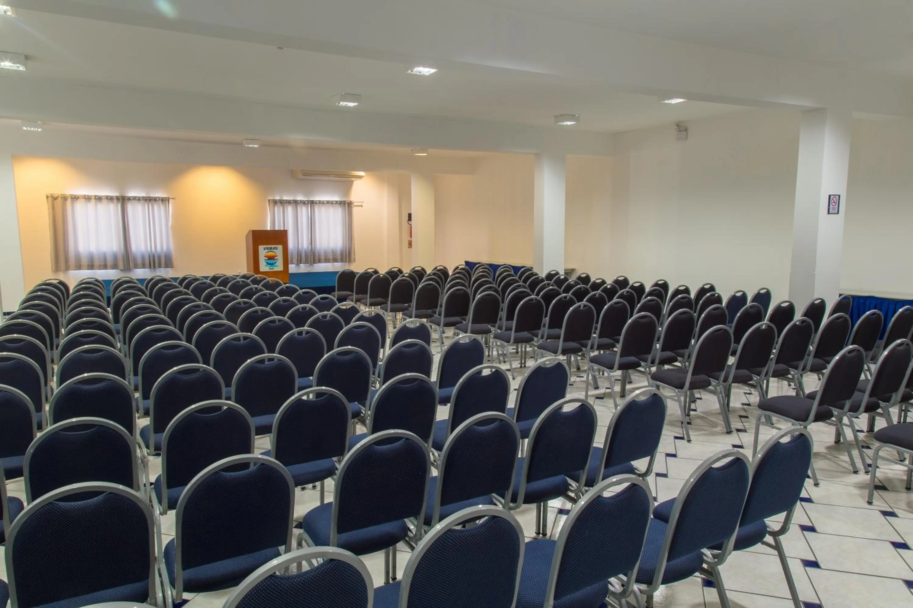 People in Hotel Vieiras