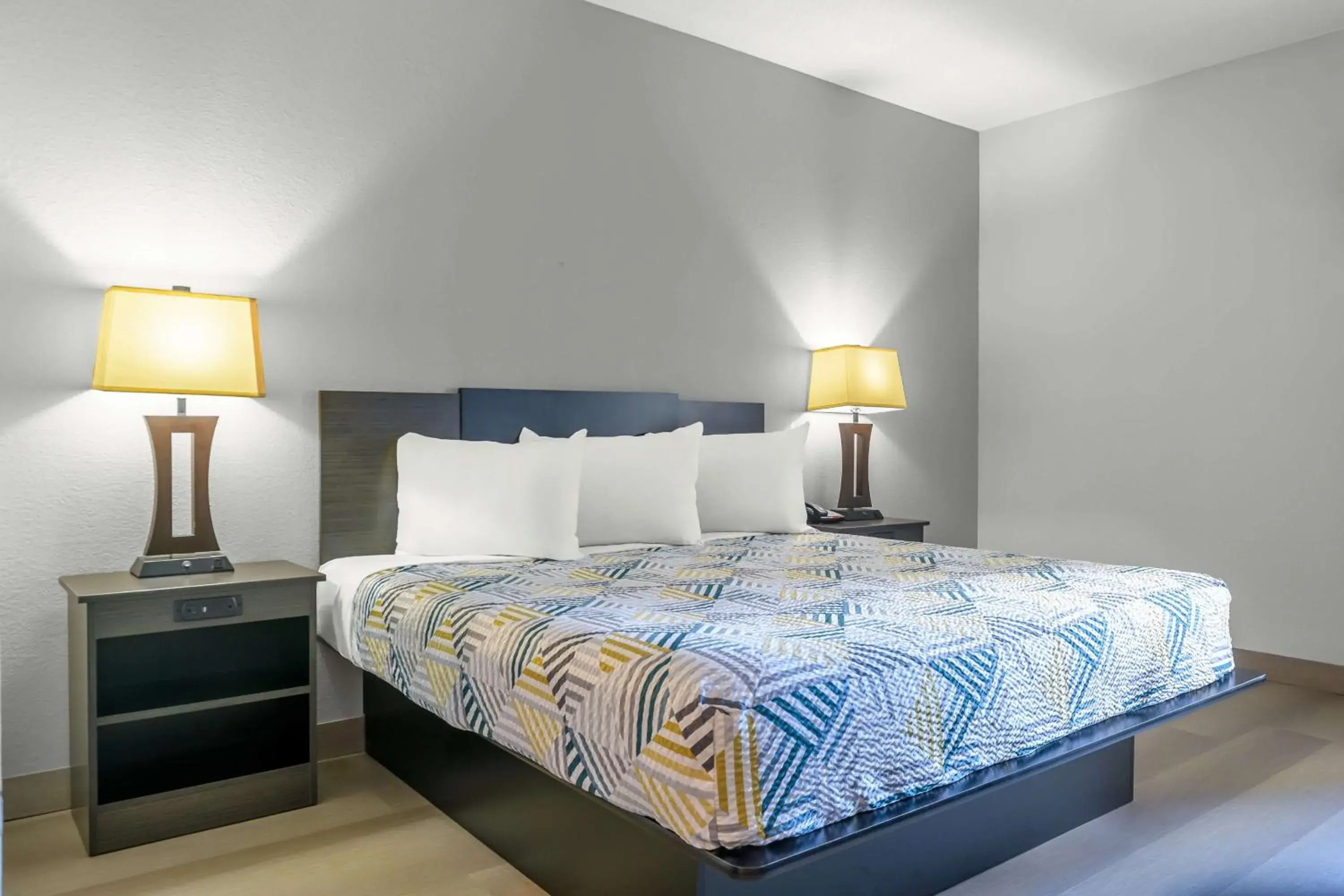 King Room with Roll-in Shower - Disability Access - Non-Smoking in Motel 6 Dawsonville GA North GA Premium Outlets King Room with Roll-in Shower - Disability Access - Non-Smoking in Motel 6 Dawsonville GA North GA Premium Outlets