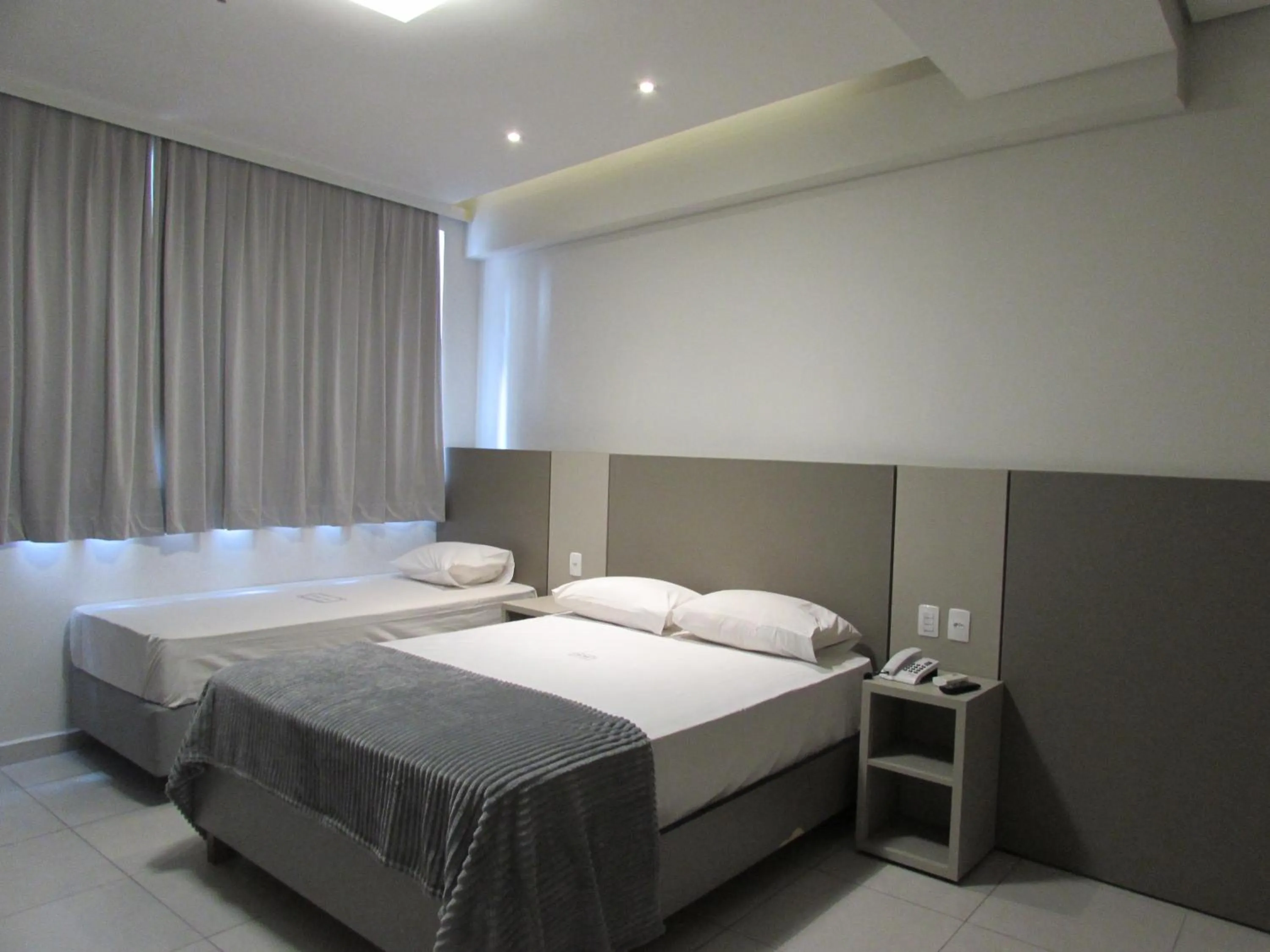 Bed in Hotel Urbis a 10 minutos Rua 25 de Março, Brás,Bom Retiro,a 2 minutos do Mirante Sampa Sky