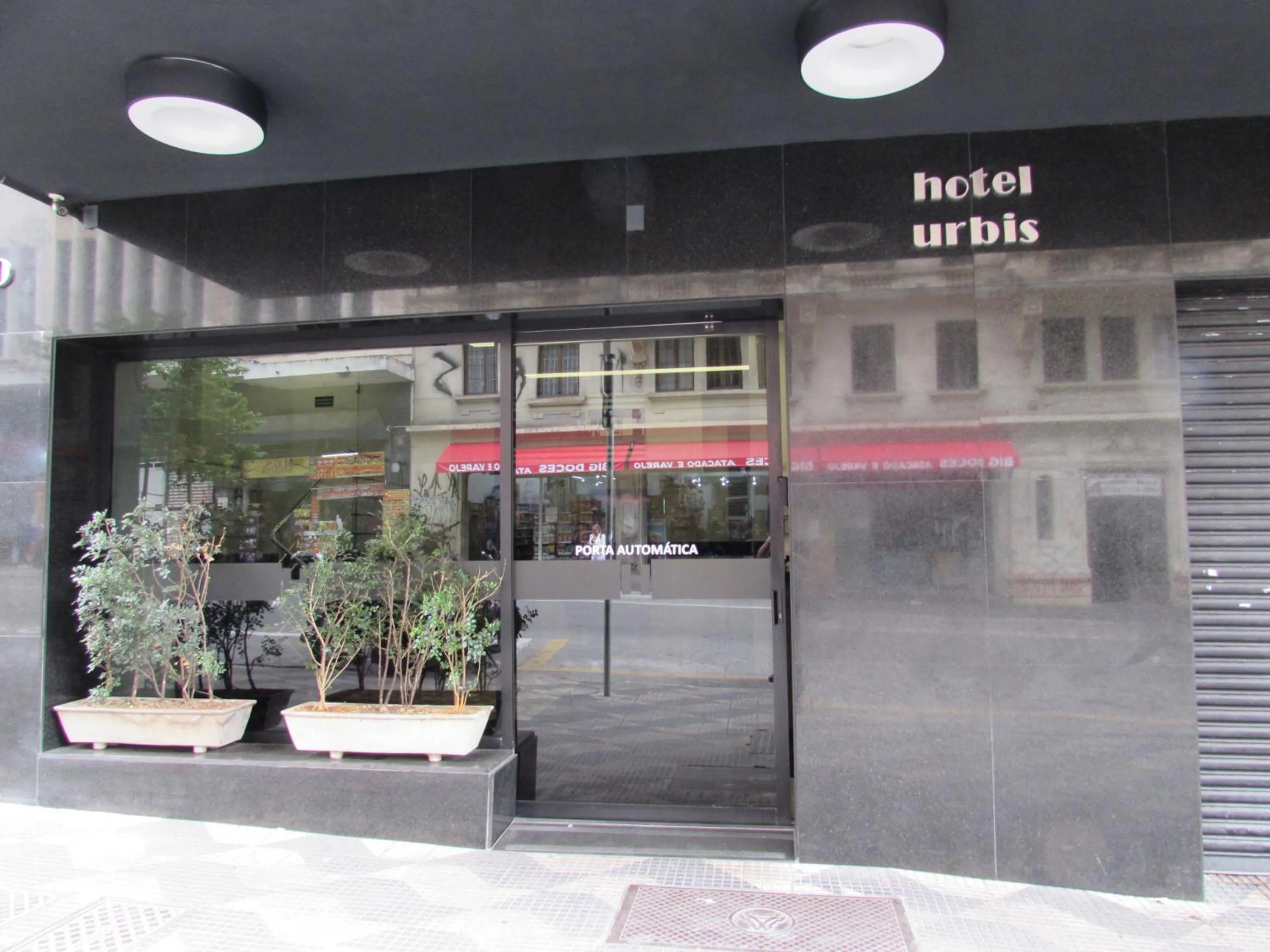 Hotel Urbis a 10 minutos Rua 25 de Março, Brás,Bom Retiro,a 2 minutos do Mirante Sampa Sky