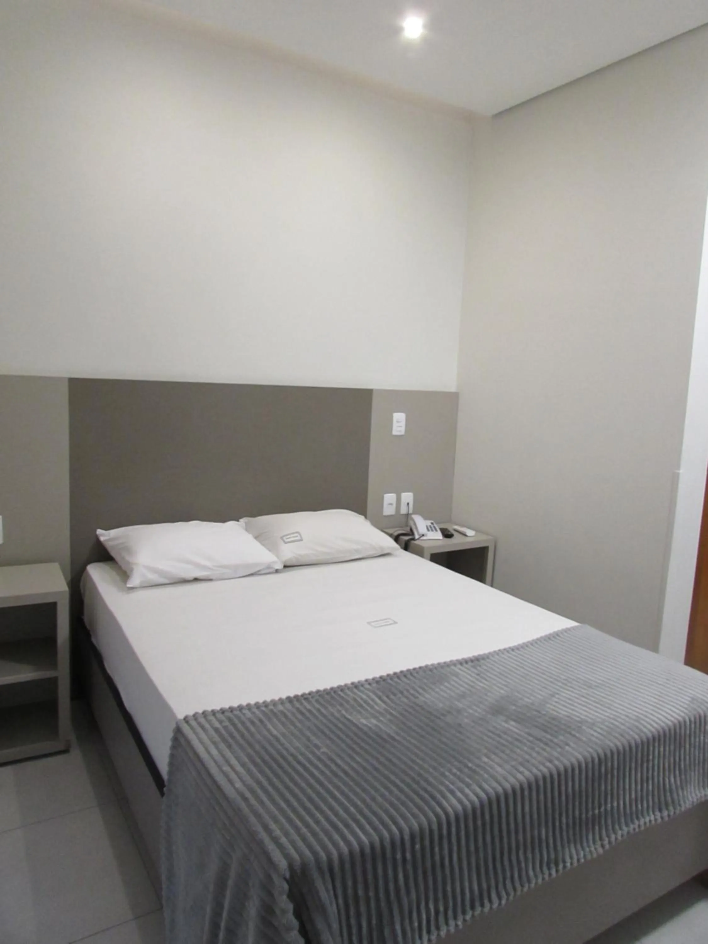 Bed in Hotel Urbis a 10 minutos Rua 25 de Março, Brás,Bom Retiro,a 2 minutos do Mirante Sampa Sky