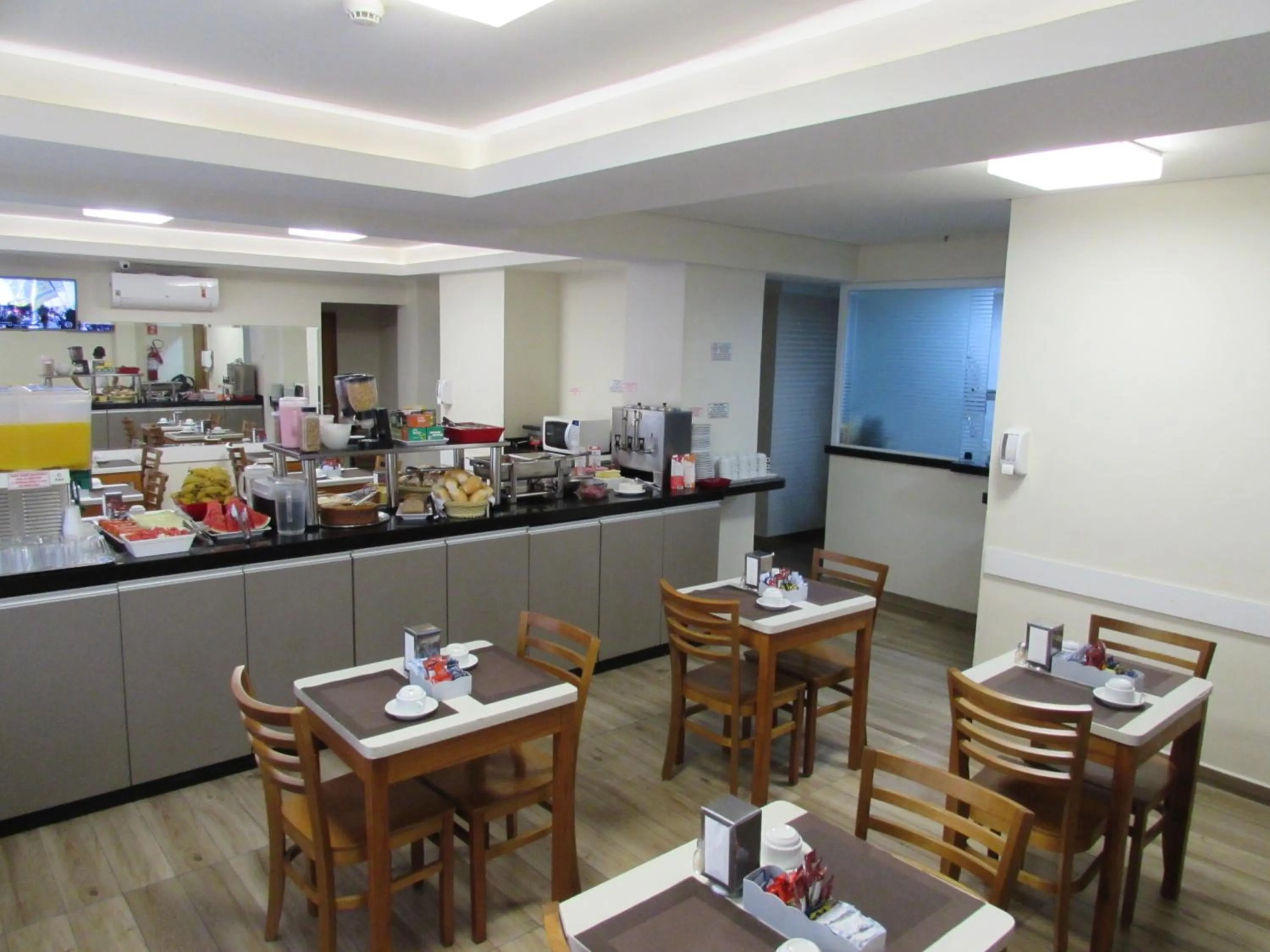 Hotel Urbis a 10 minutos Rua 25 de Março, Brás,Bom Retiro,a 2 minutos do Mirante Sampa Sky